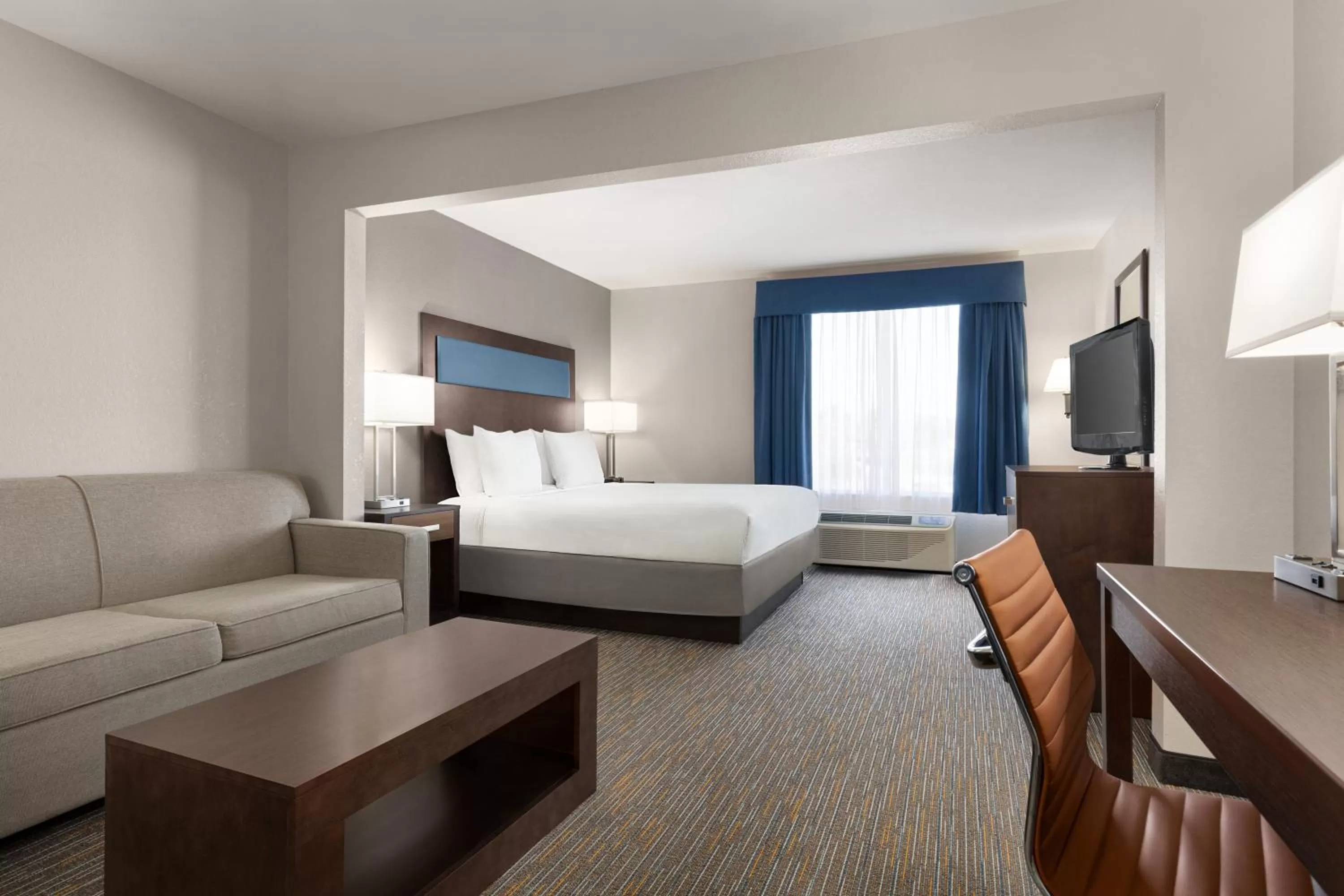 Bed in Wingate By Wyndham Southport