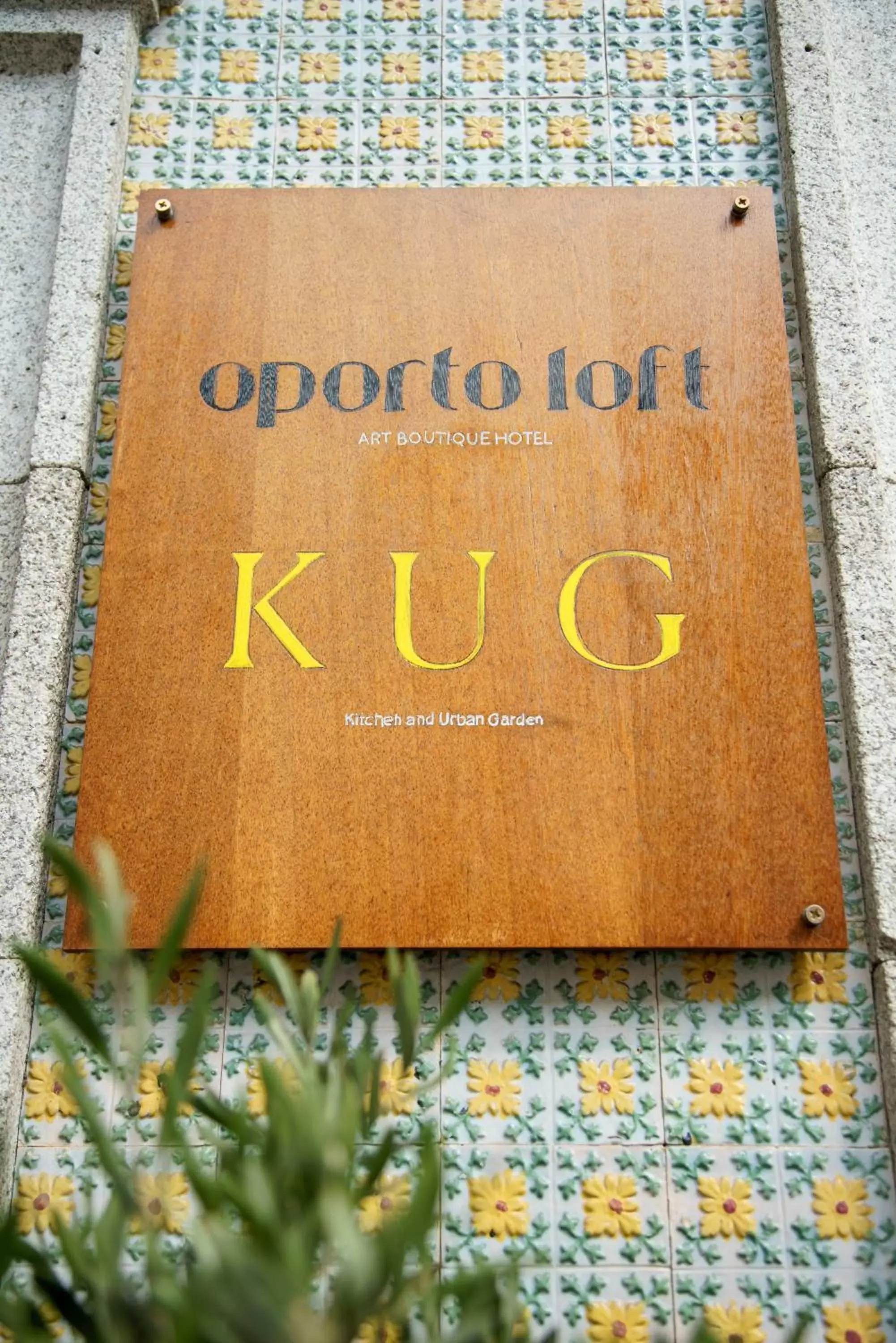 Property building, Property Logo/Sign in Oporto Loft