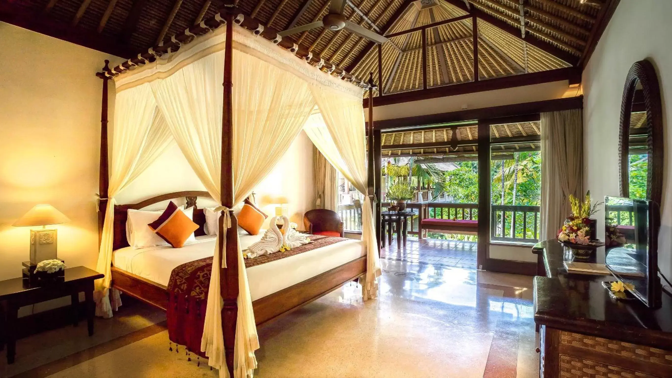Photo of the whole room, Room Photo in Kori Ubud Resort, Restaurant & Spa