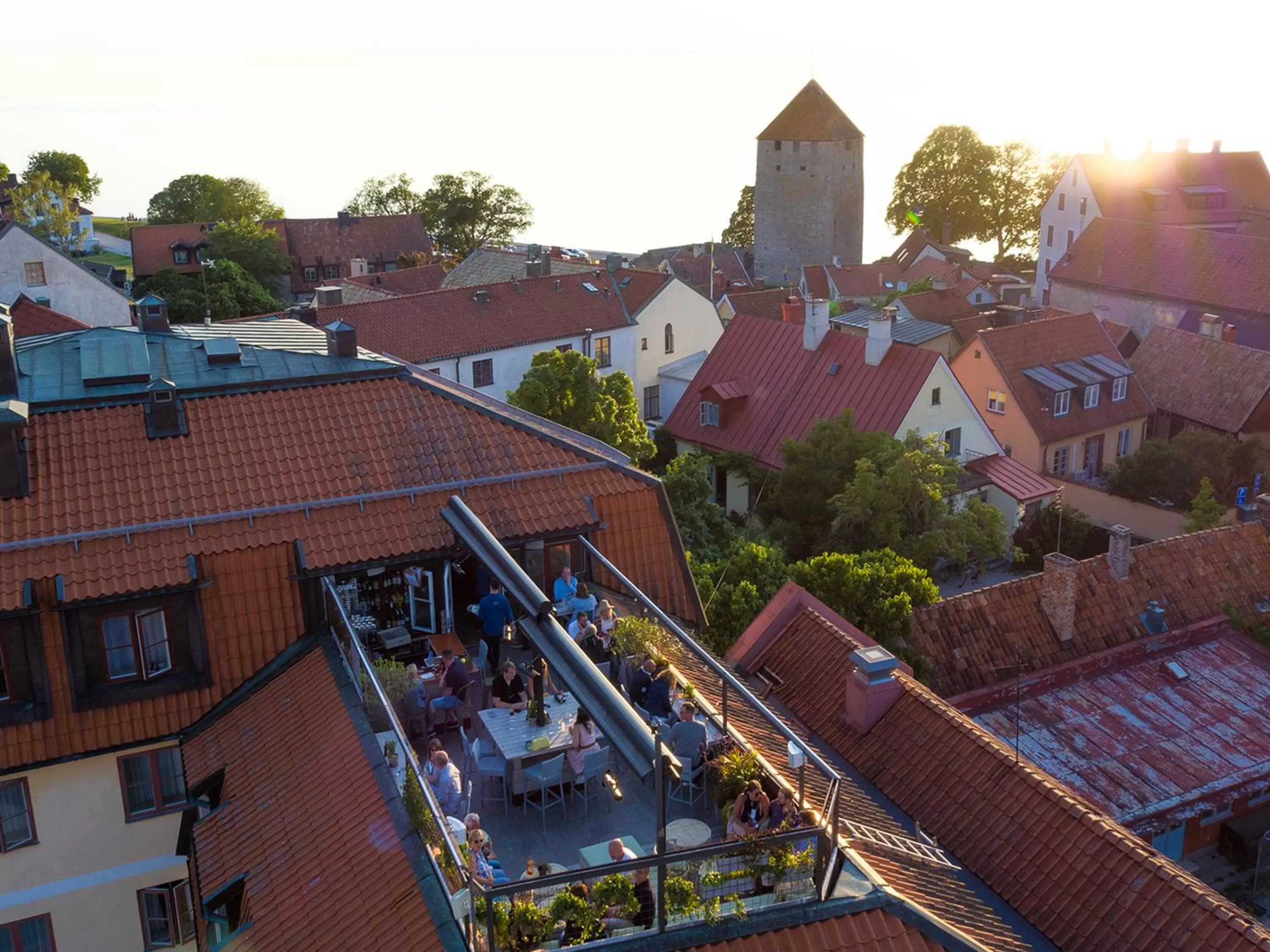 Restaurant/places to eat in Best Western Strand Hotel