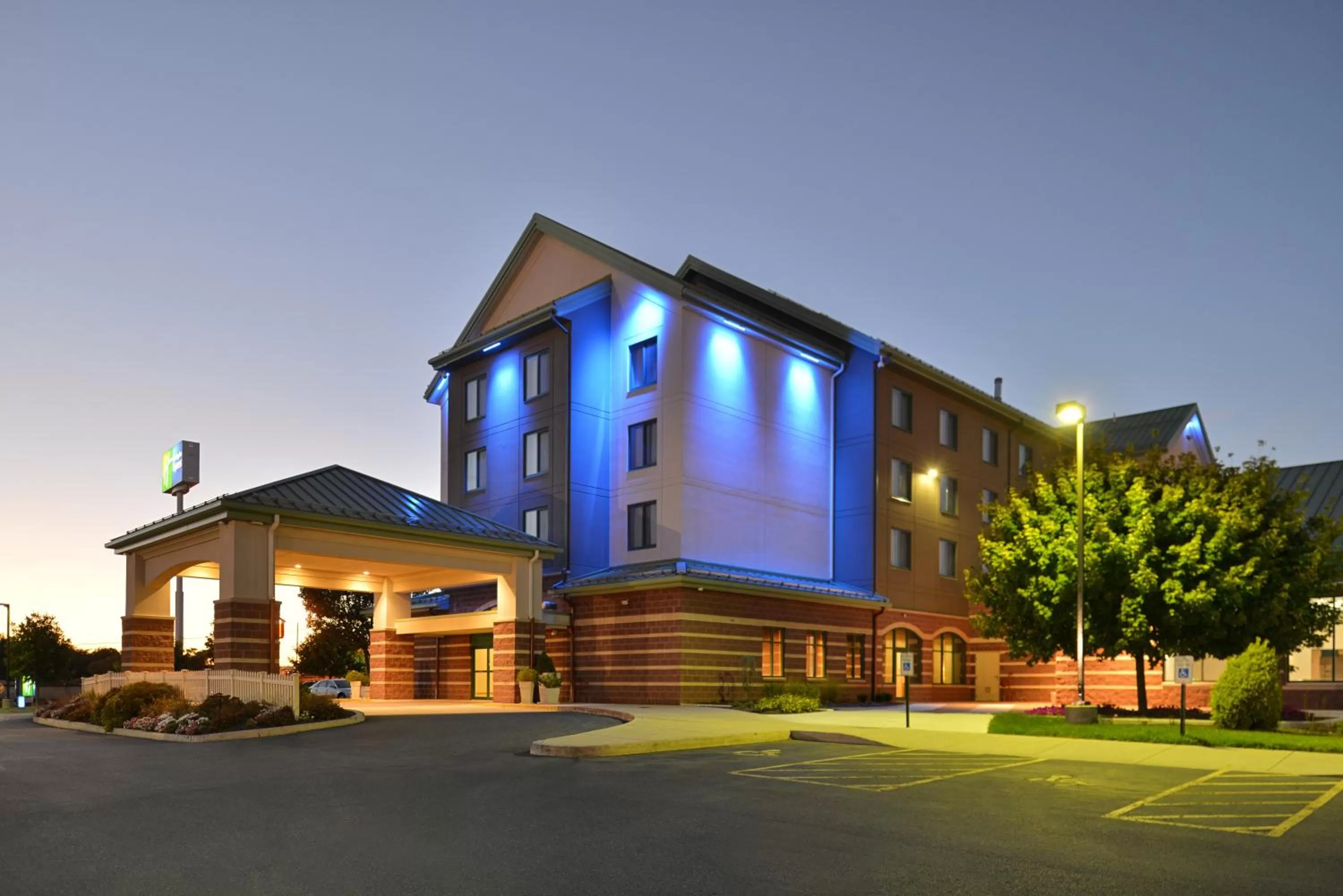 Property building in Holiday Inn Express Breezewood by IHG