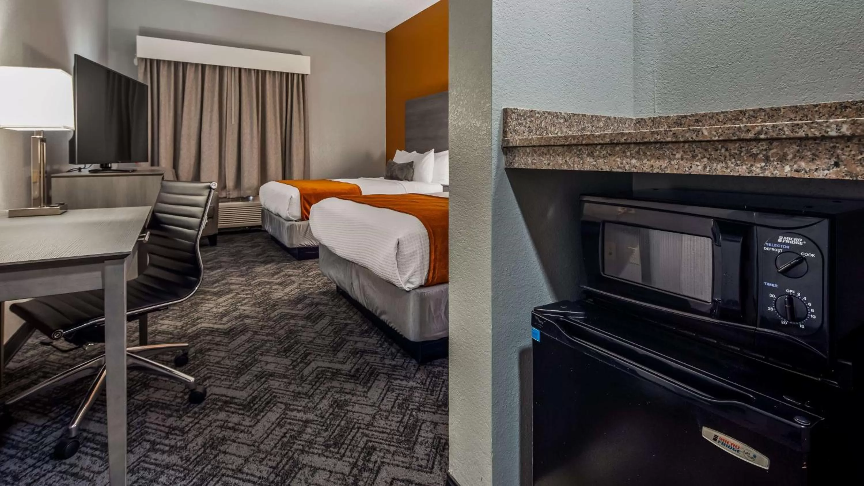 Photo of the whole room, Bed in Best Western Plus St. Augustine I-95