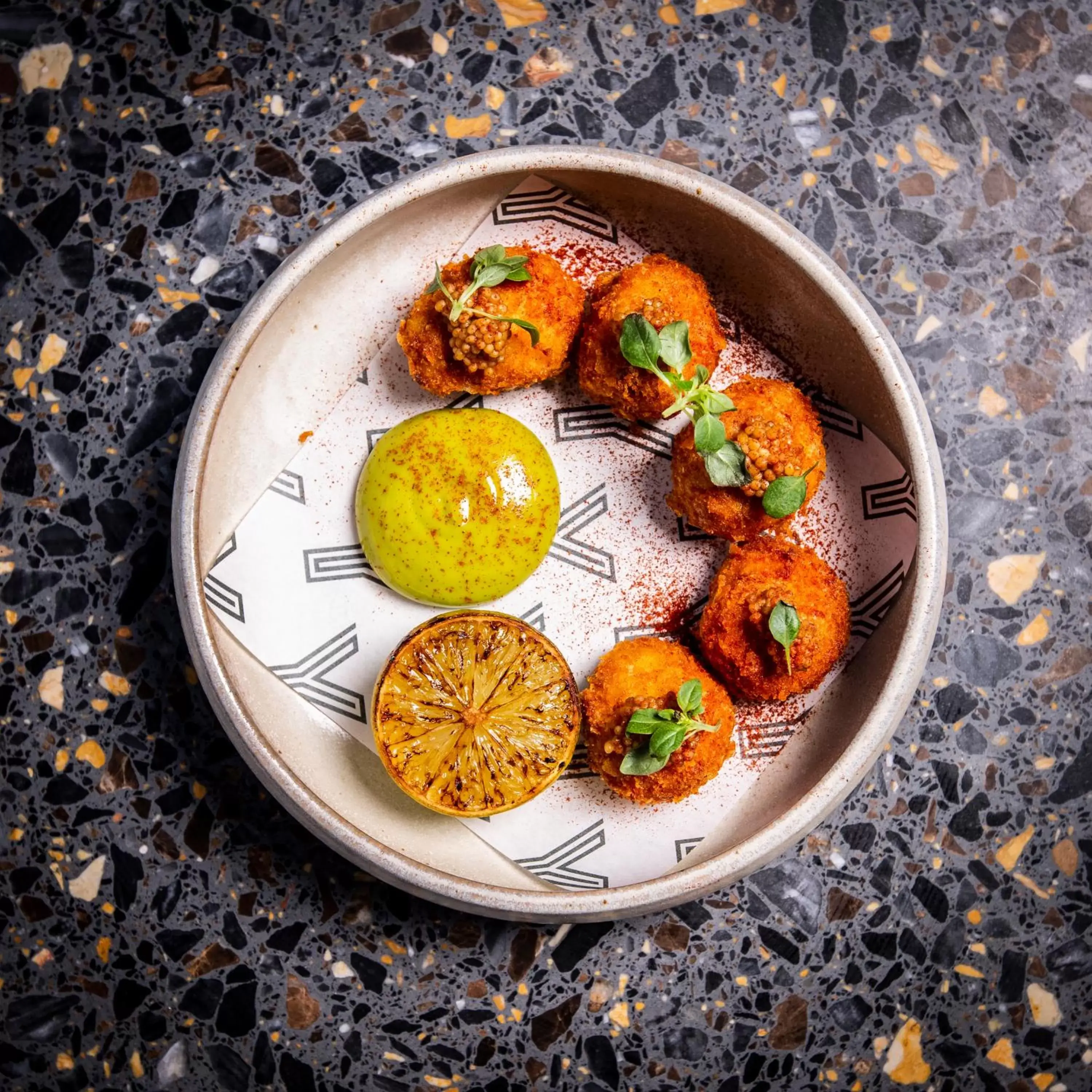 Food and drinks in Yalo Urban Boutique Hotel Gent Food and drinks in Yalo Urban Boutique Hotel Gent