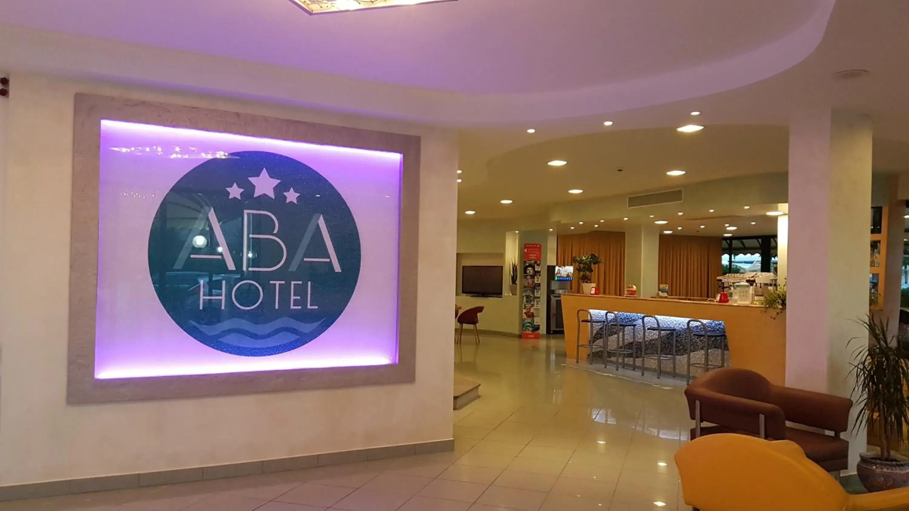 Lobby or reception, Bed in Abahotel