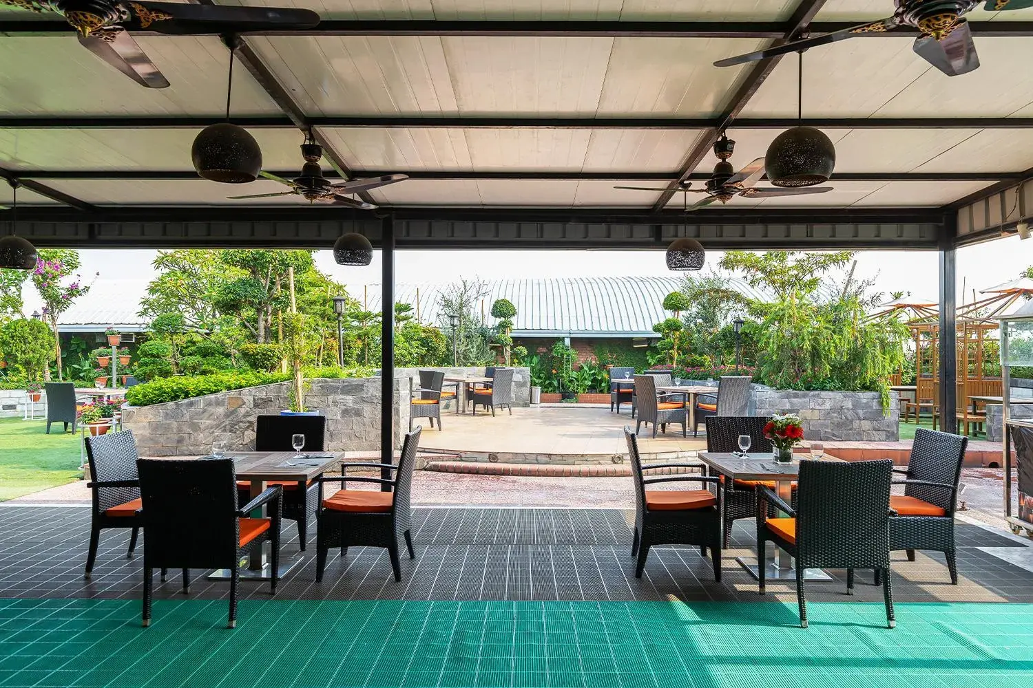 Restaurant/Places to Eat in Dhaka Regency Hotel & Resort