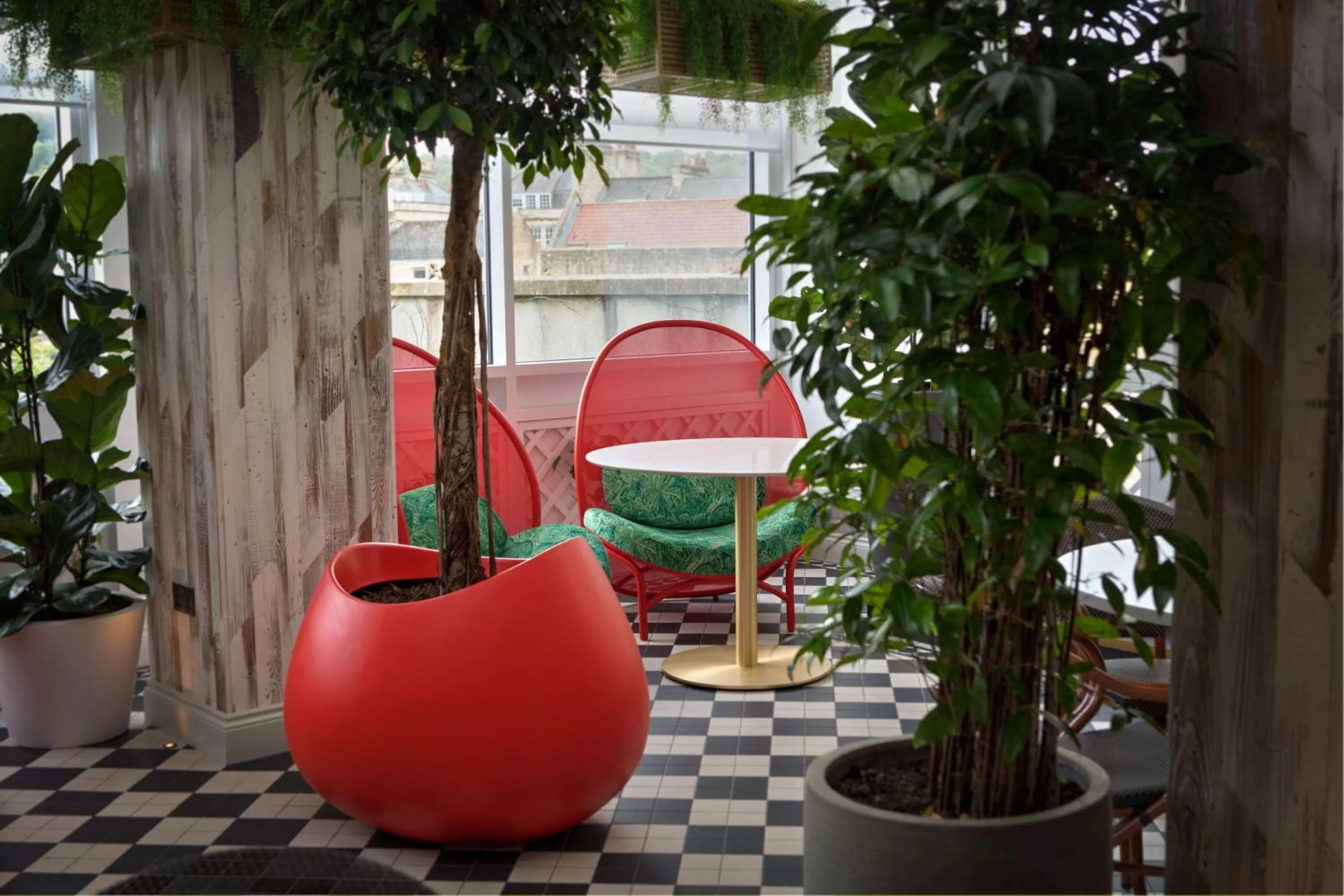 Garden in DoubleTree by Hilton Bath