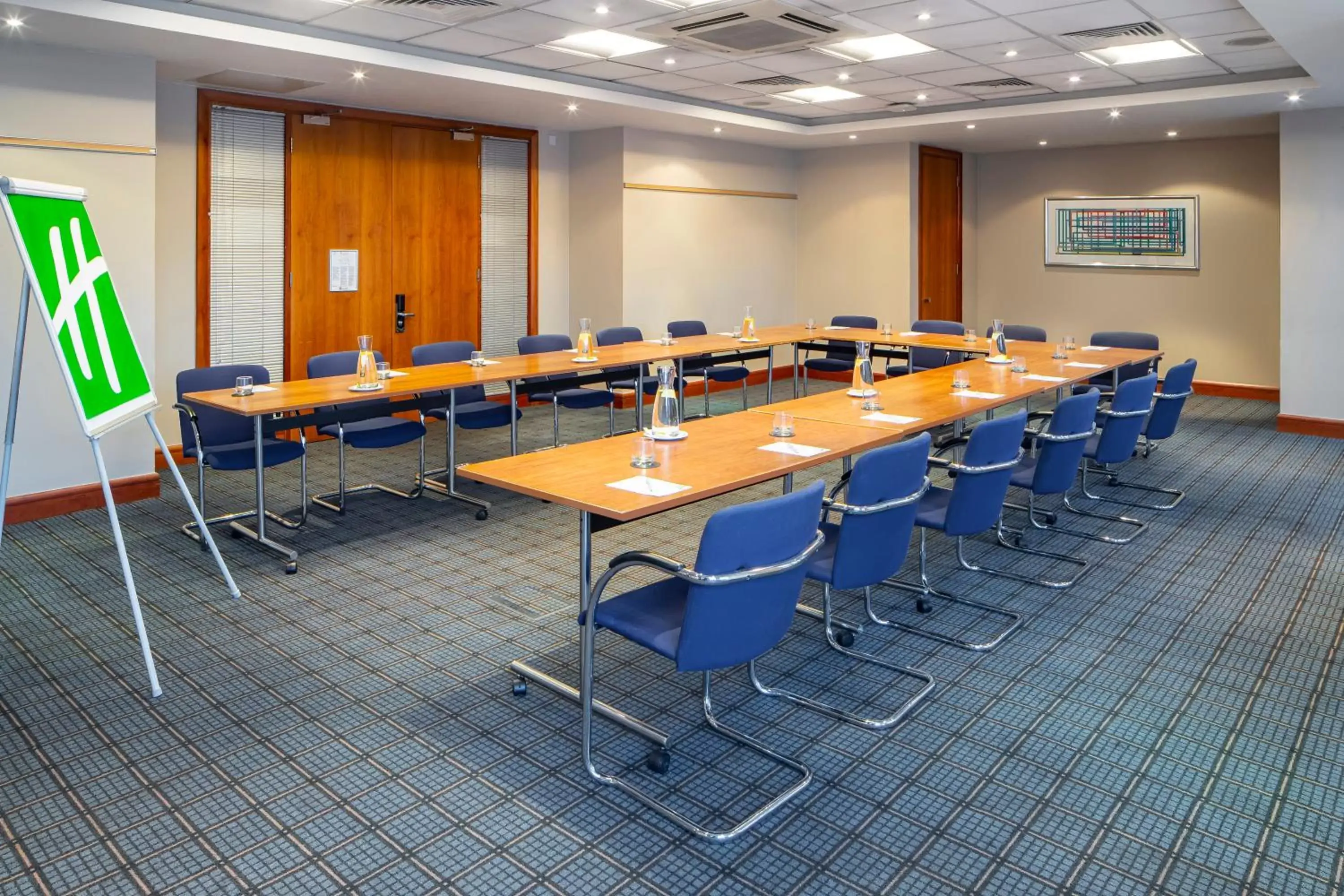 Meeting/conference room in Holiday Inn Basingstoke, an IHG Hotel