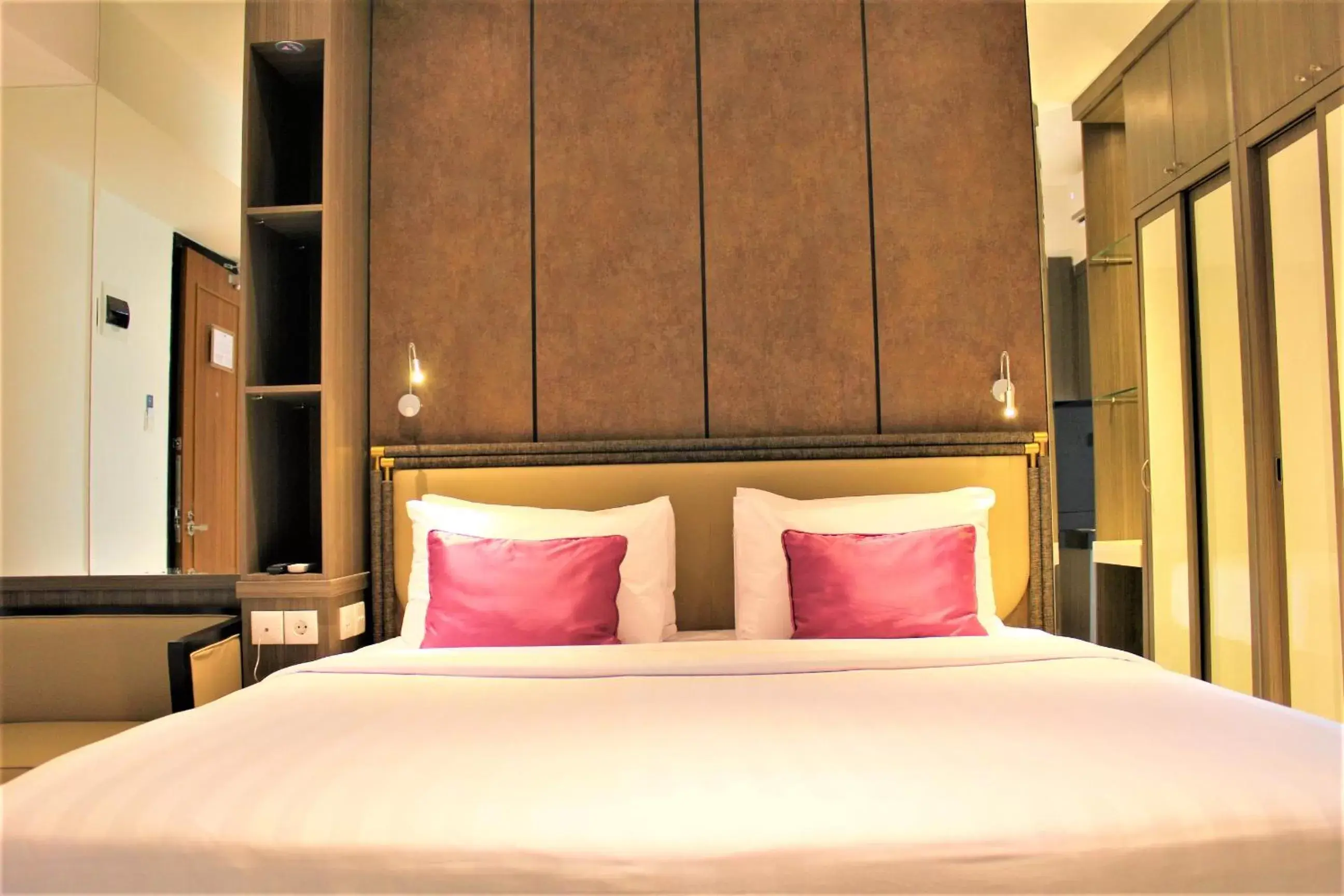 Bedroom, Bed in Shakti Hotel Bandung