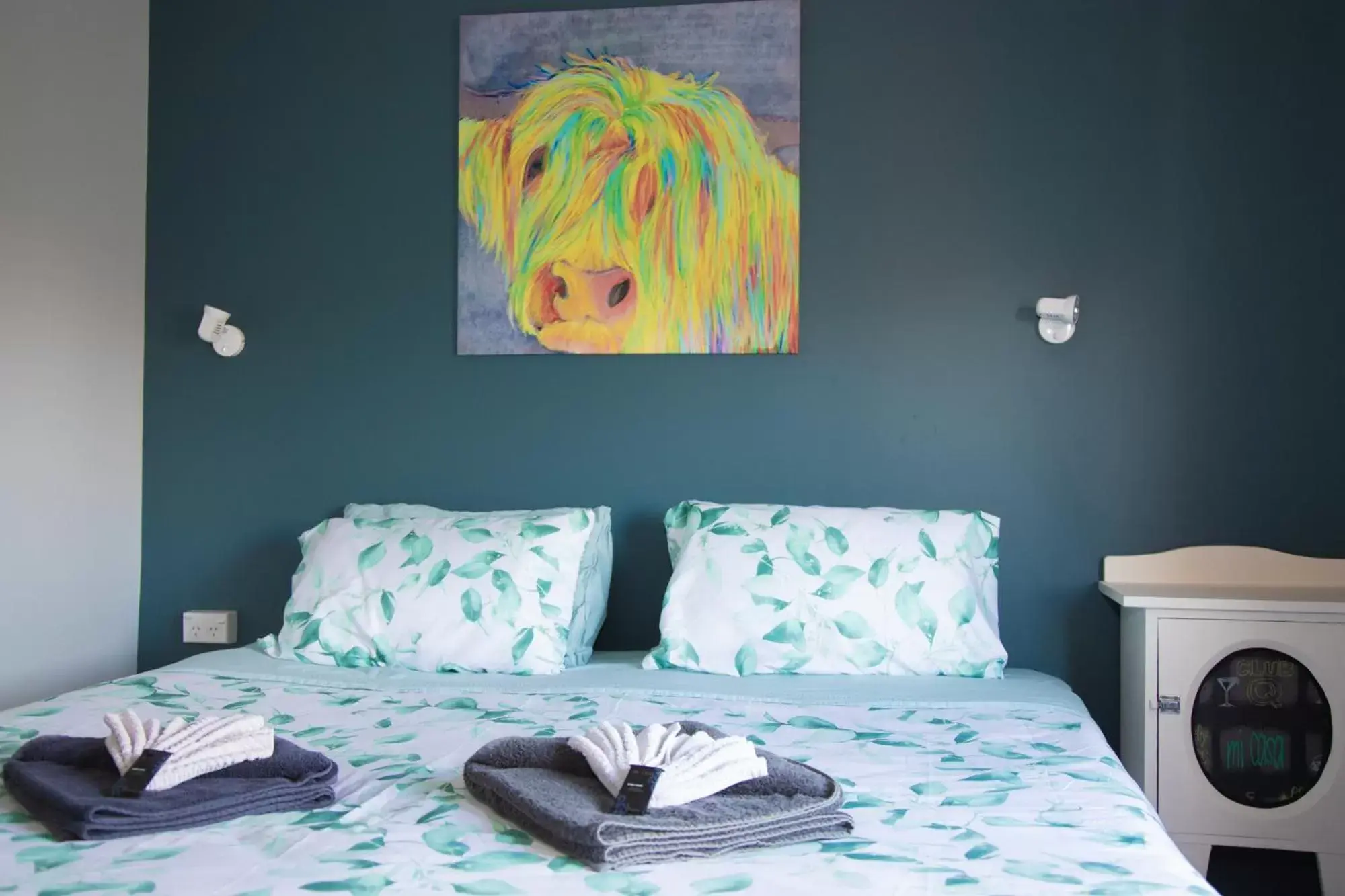 Bedroom, Bed in The Brown Pub Bedroom, Bed in The Brown Pub