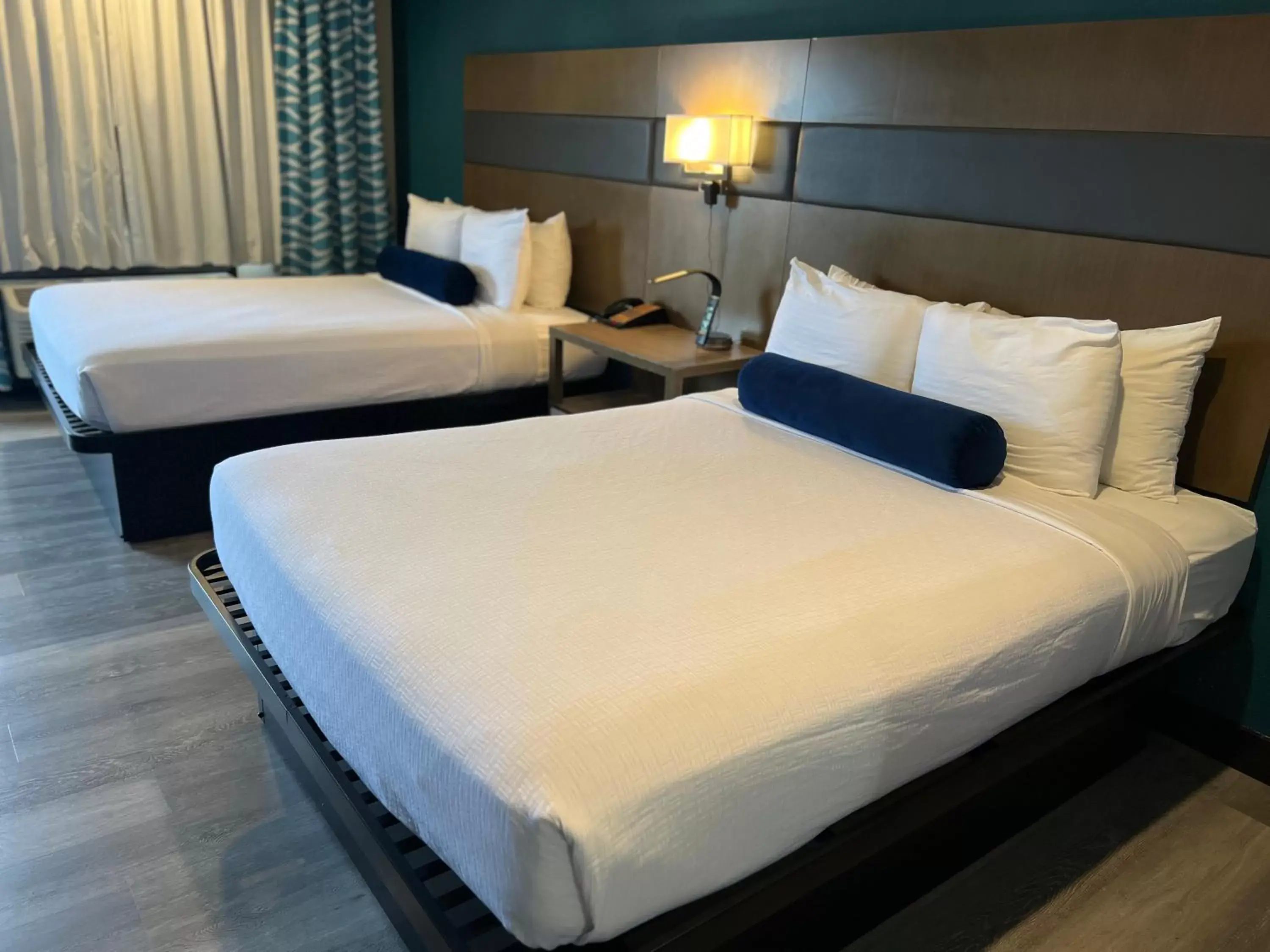 Property building, Bed in OC Hotel