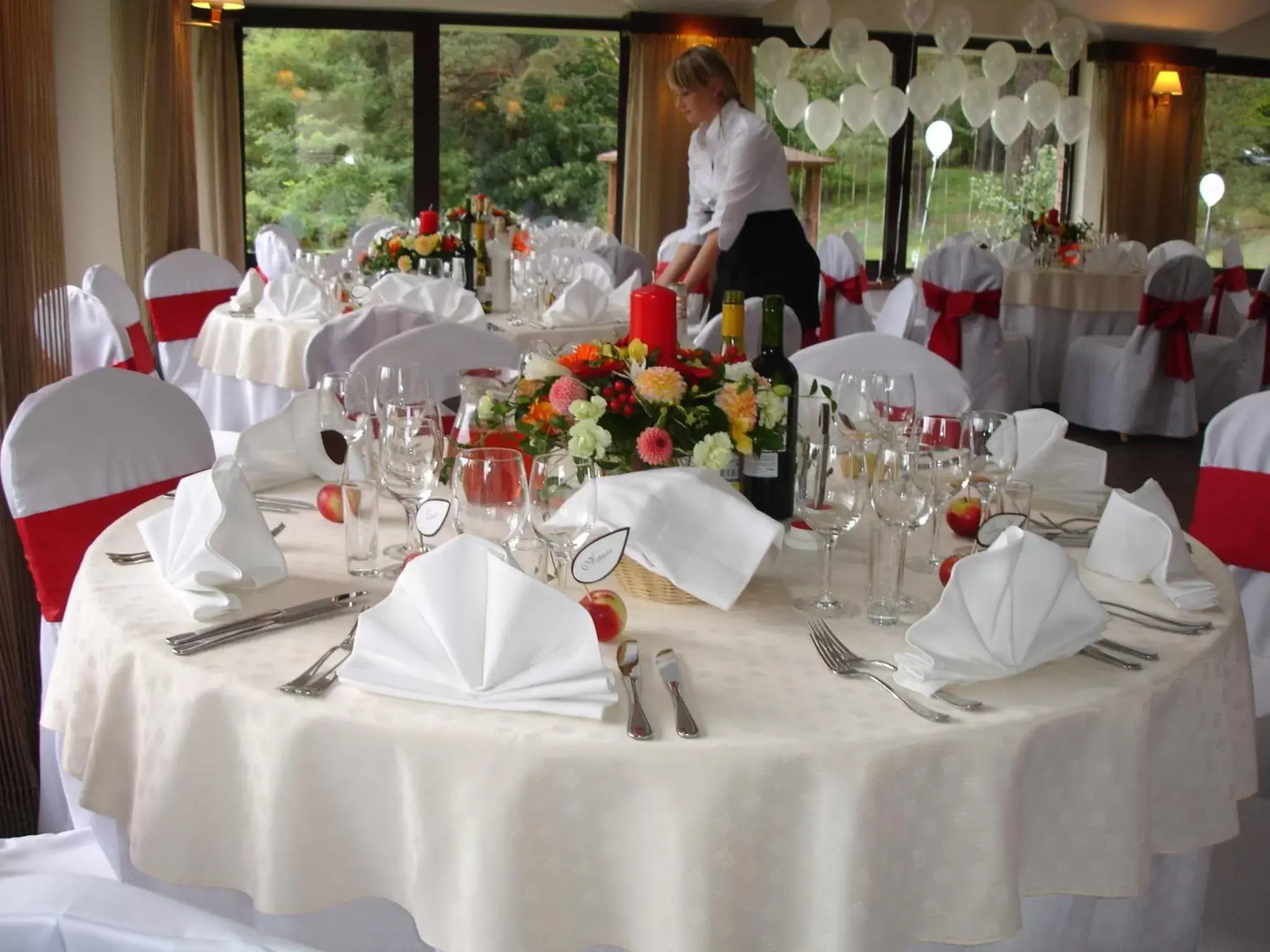 Banquet/Function facilities, Restaurant/Places to Eat in Park Villa