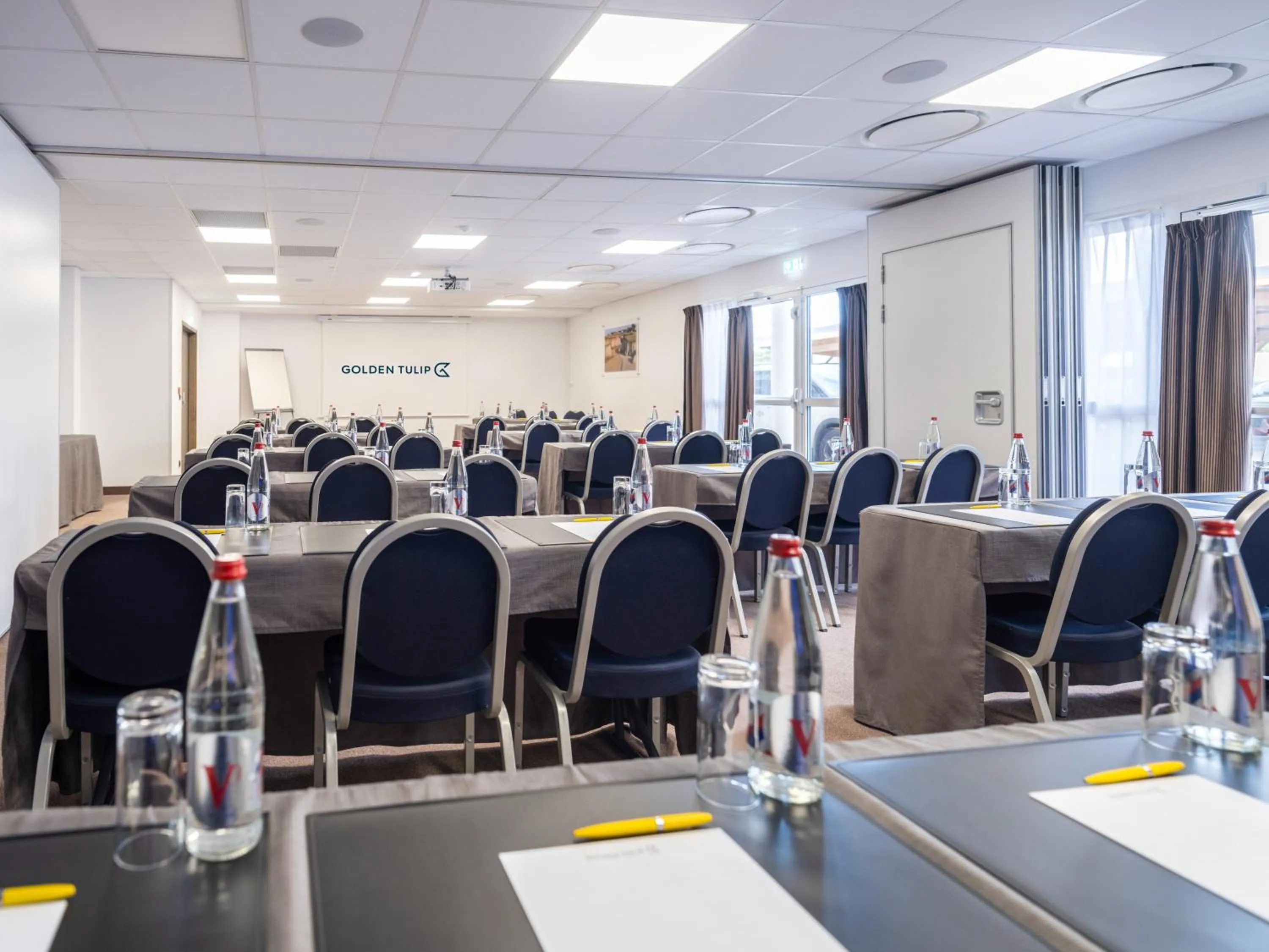 Meeting/conference room in Golden Tulip La Baule Hotel and Residence