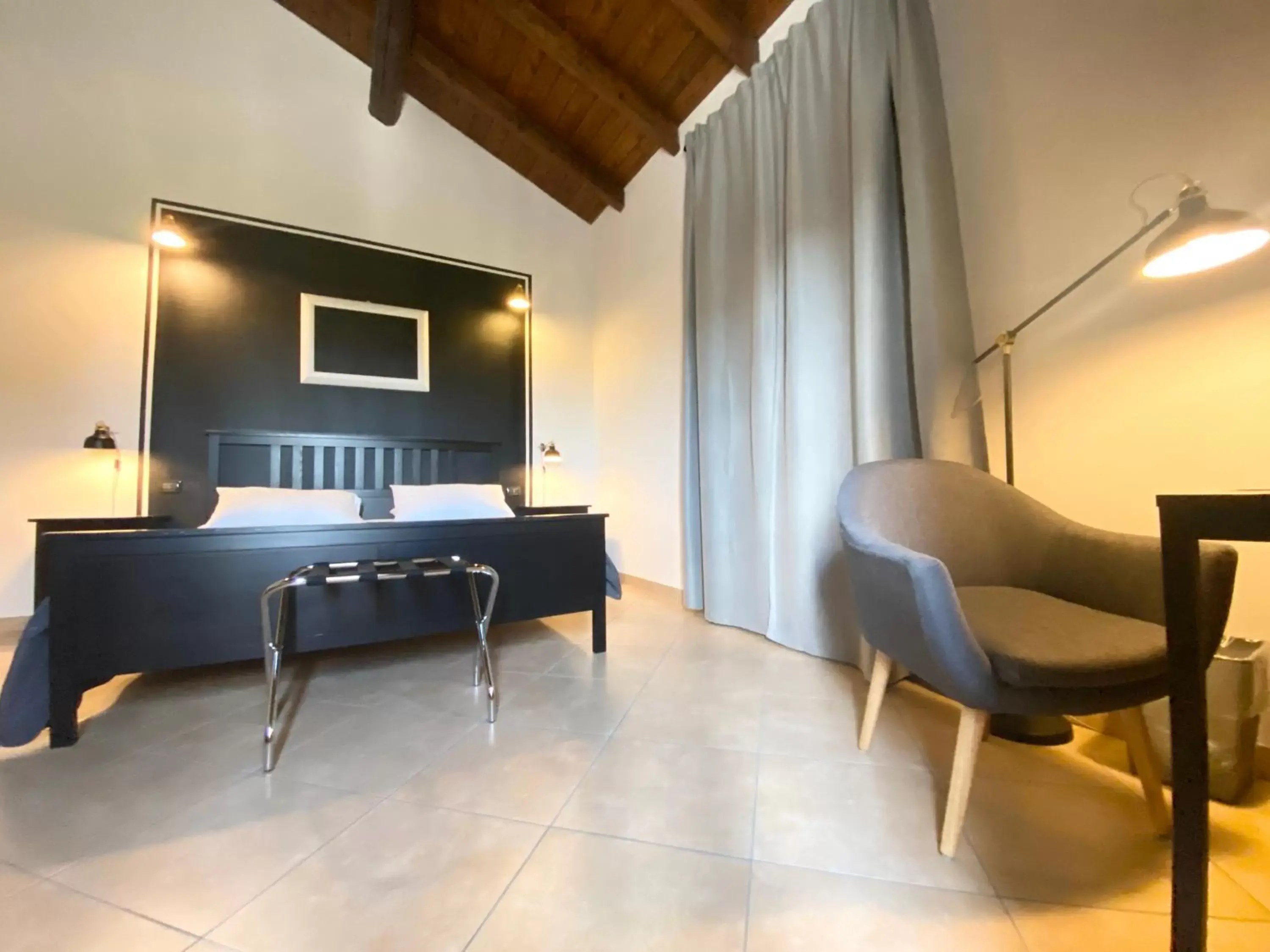 Bedroom, Seating Area in B&B STAZIONE DON CAMILLO