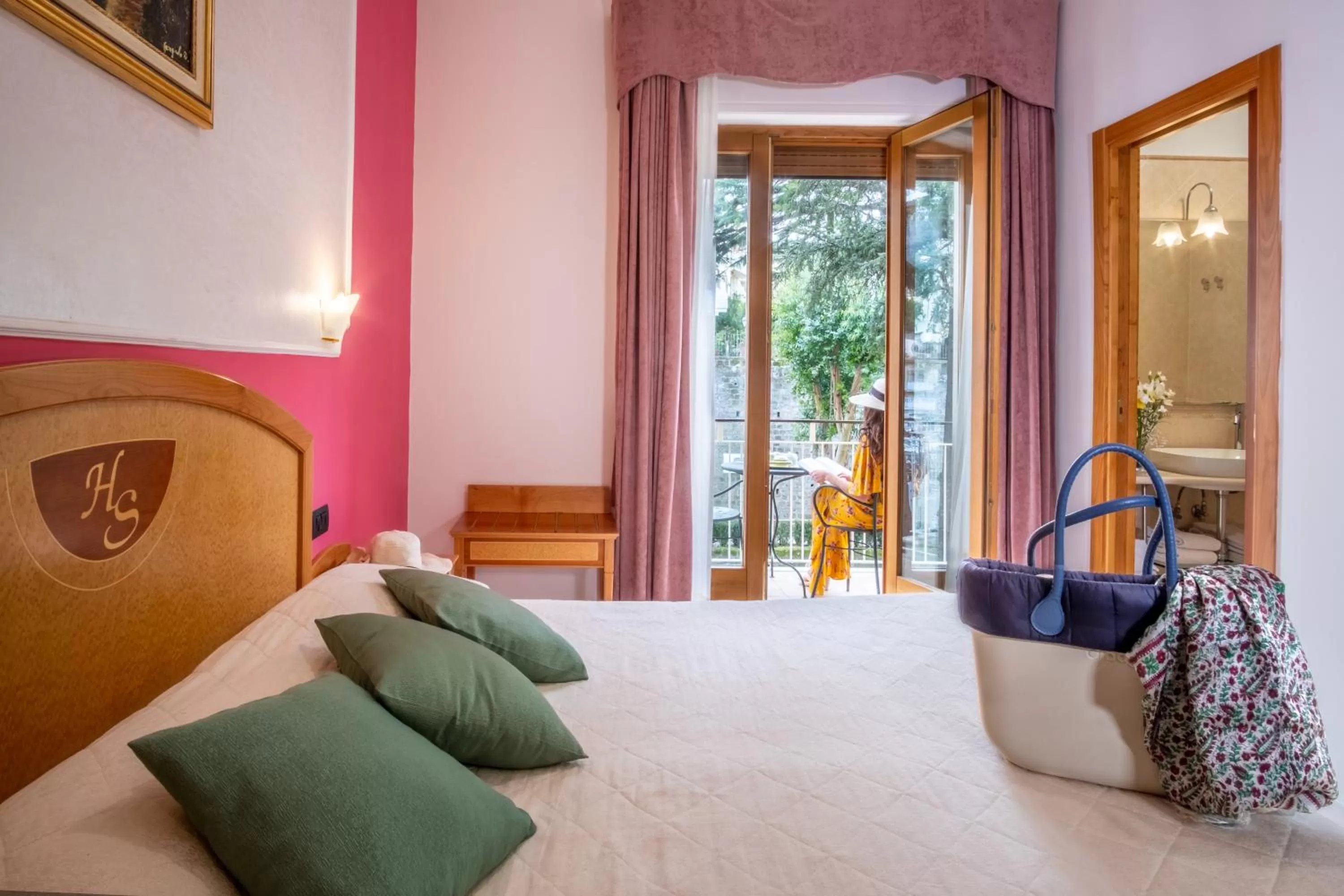 Balcony/Terrace, Bed in Hotel Savoia Sorrento