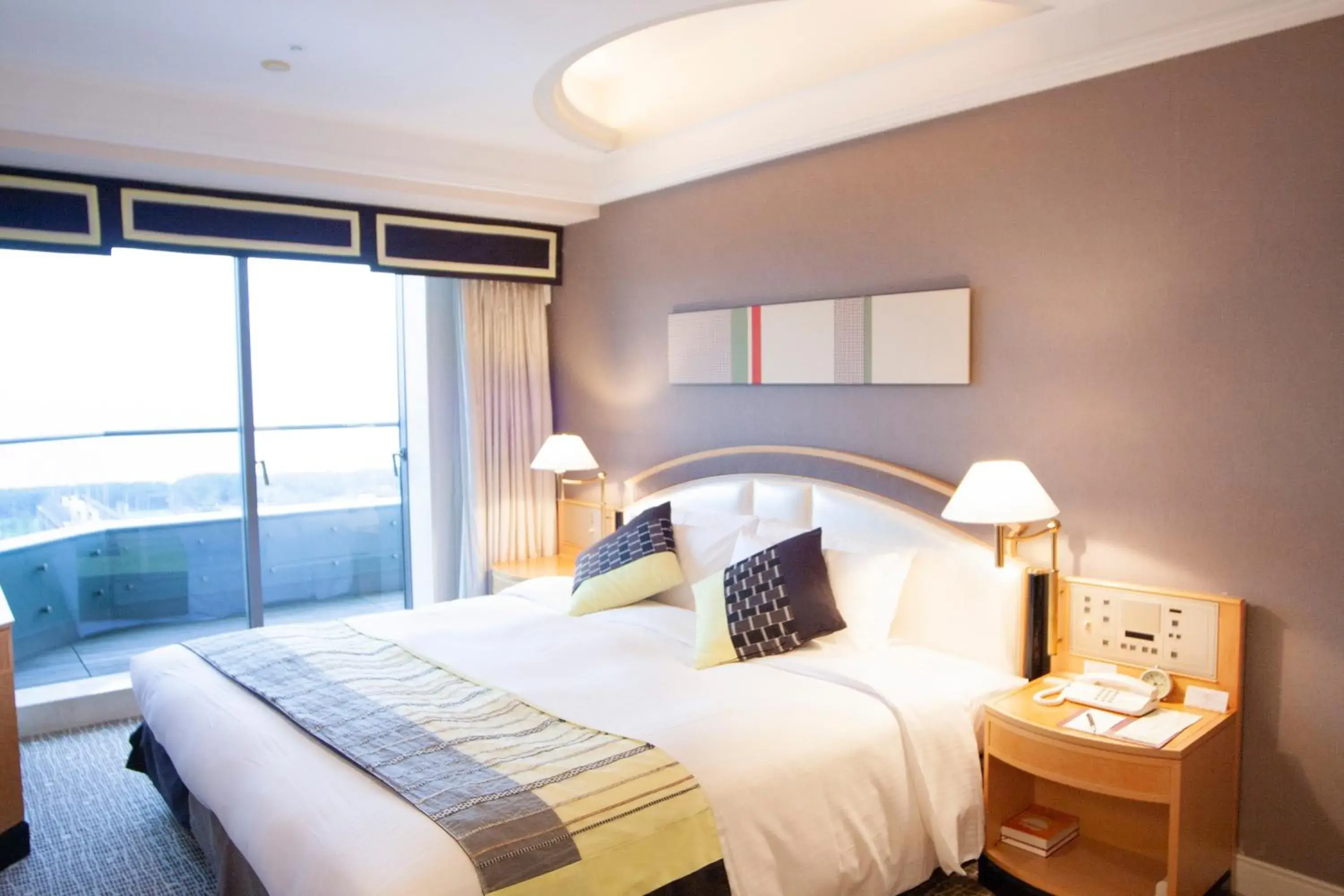 Bed in Hotel New Otani Makuhari