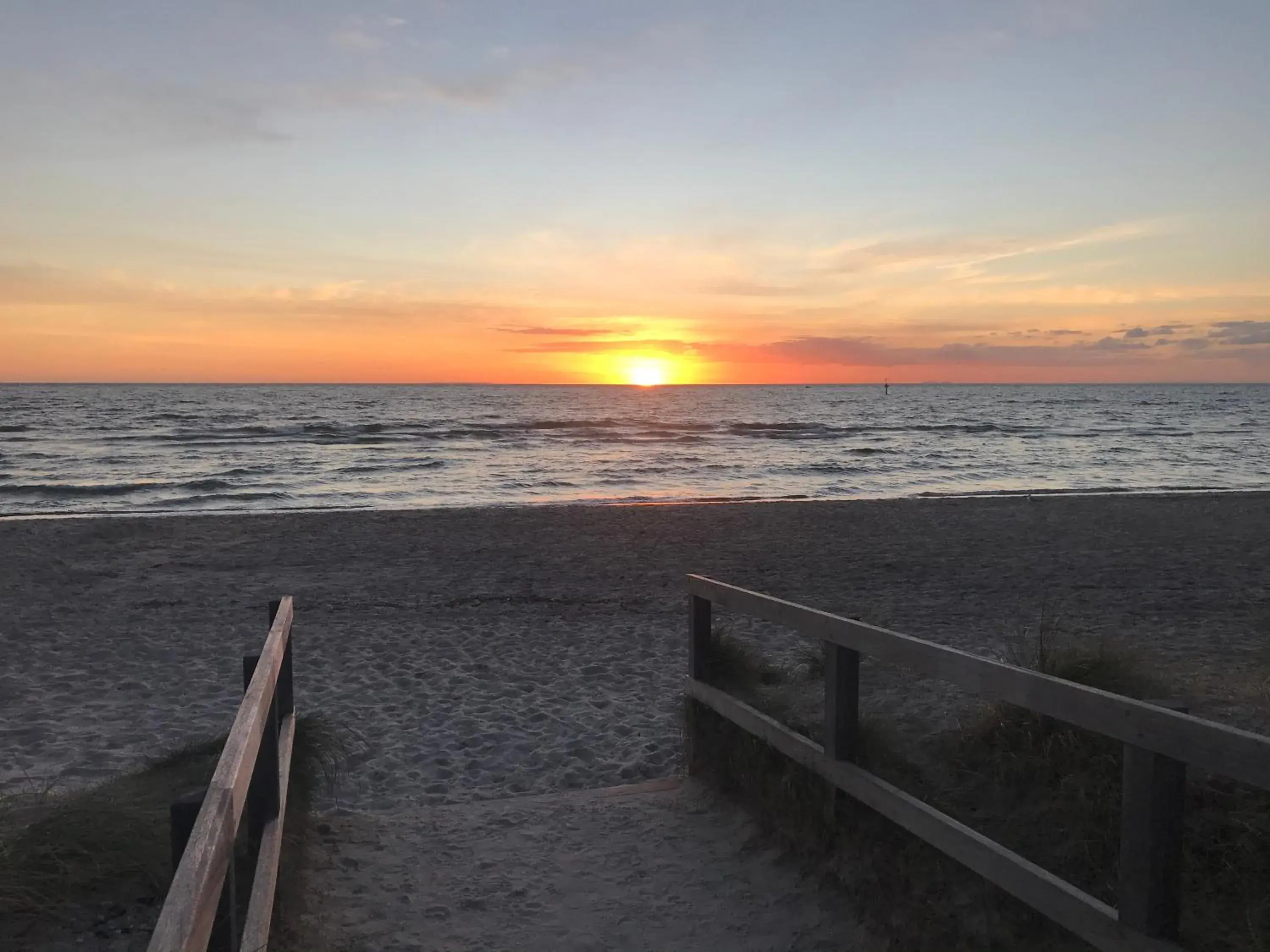 Sunrise/Sunset in Beachside Apartments Bonbeach