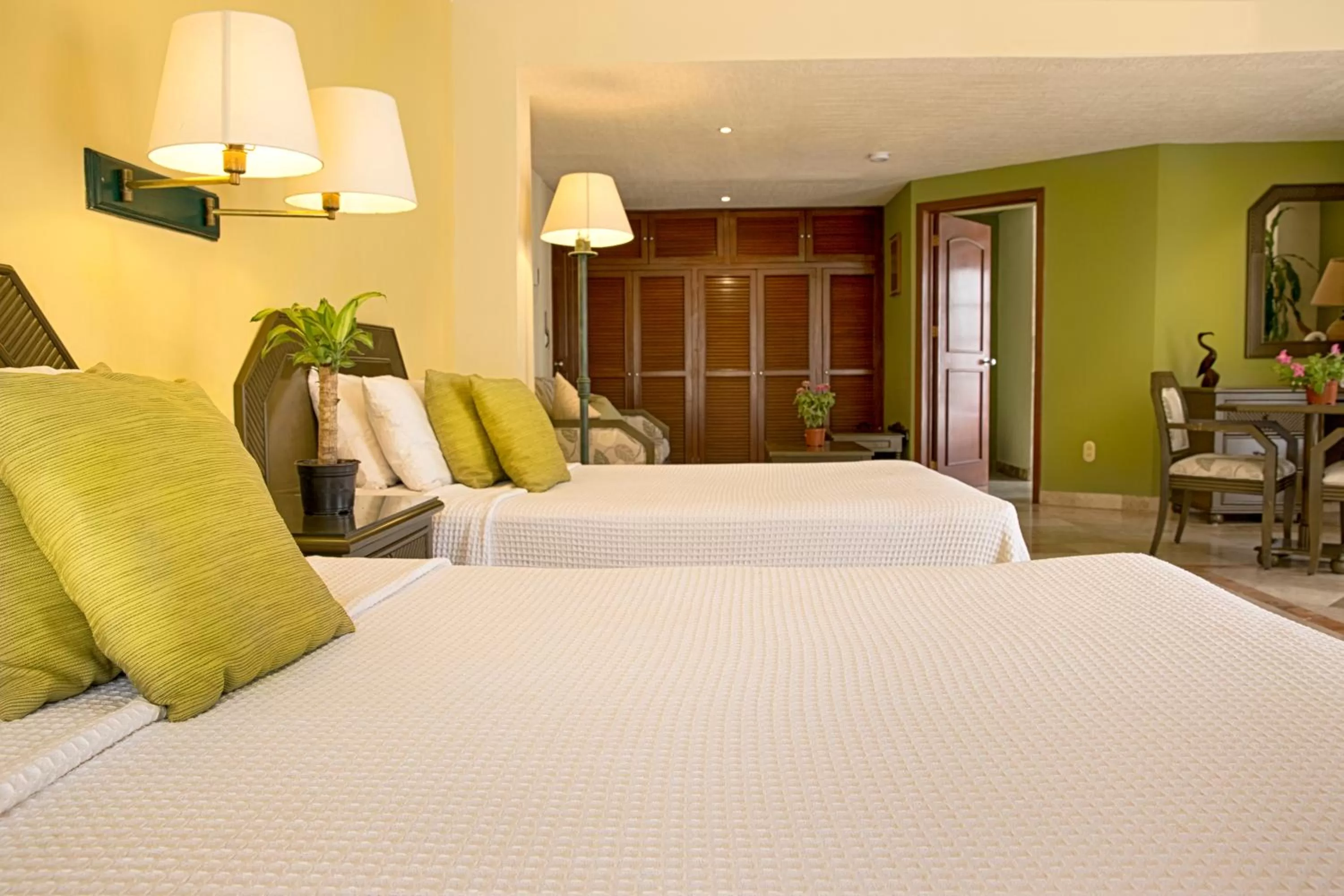 Decorative detail, Bed in Hotel Los Itzaes by 5th av