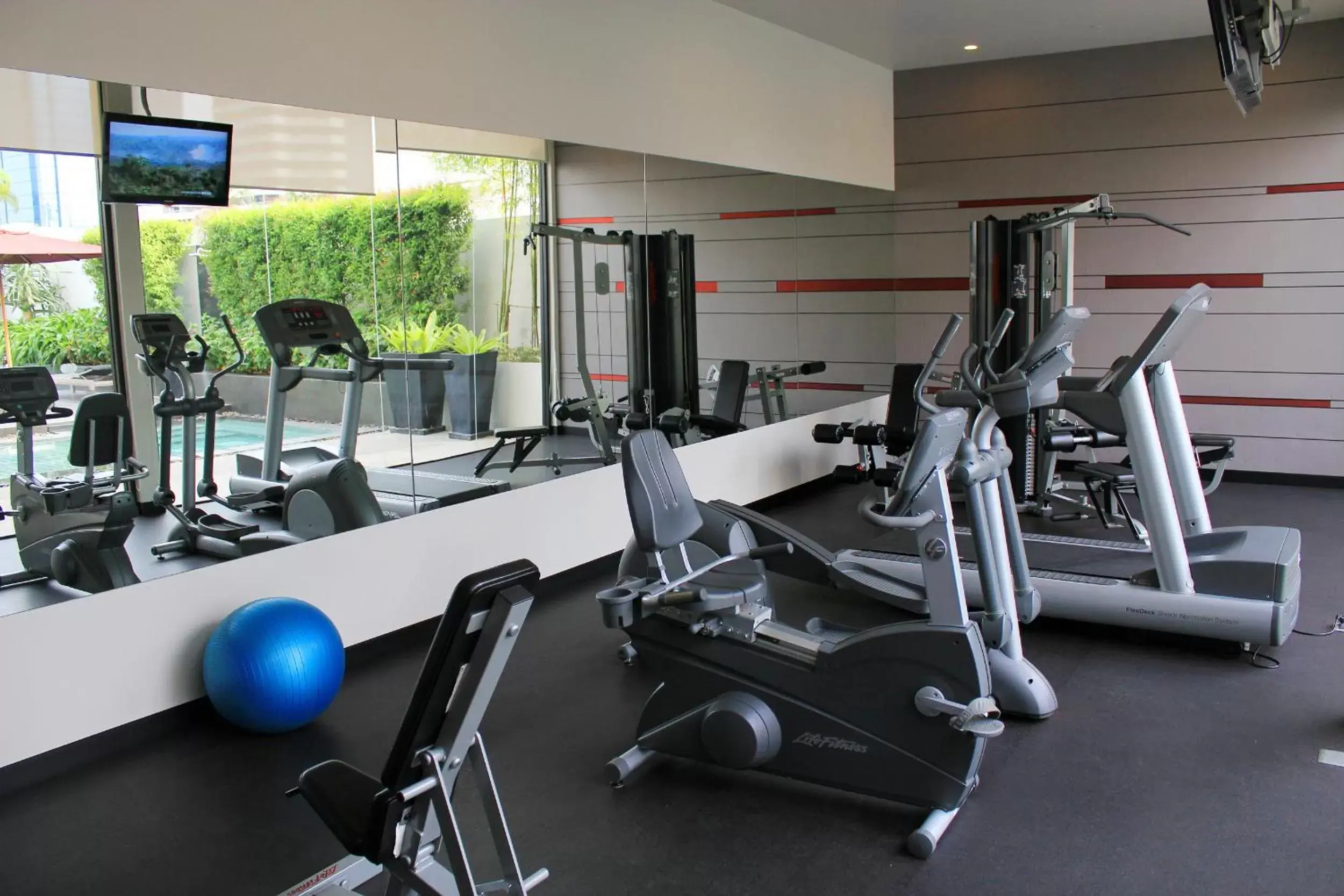 Fitness centre/facilities, Fitness Center/Facilities in Park Plaza Bangkok Soi 18