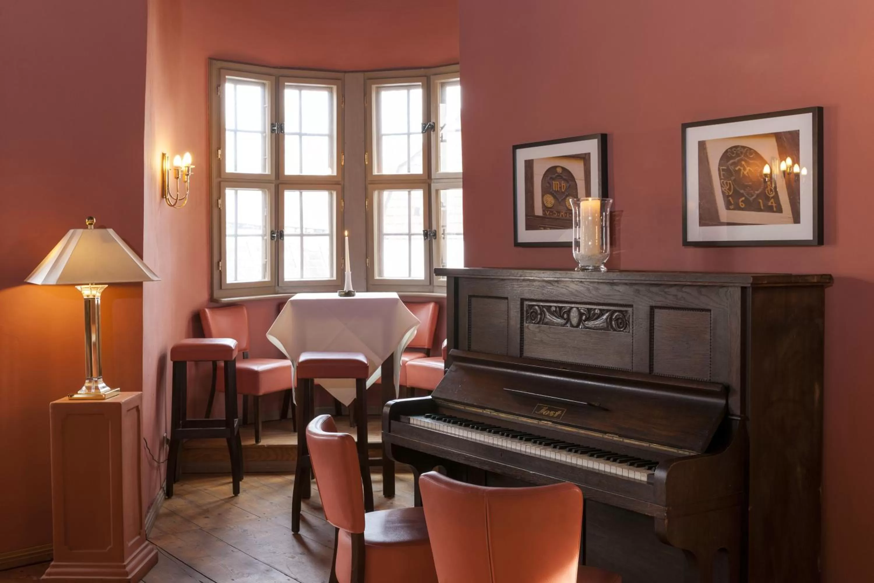 Lounge or bar in Wyndham Garden Quedlinburg Stadtschloss