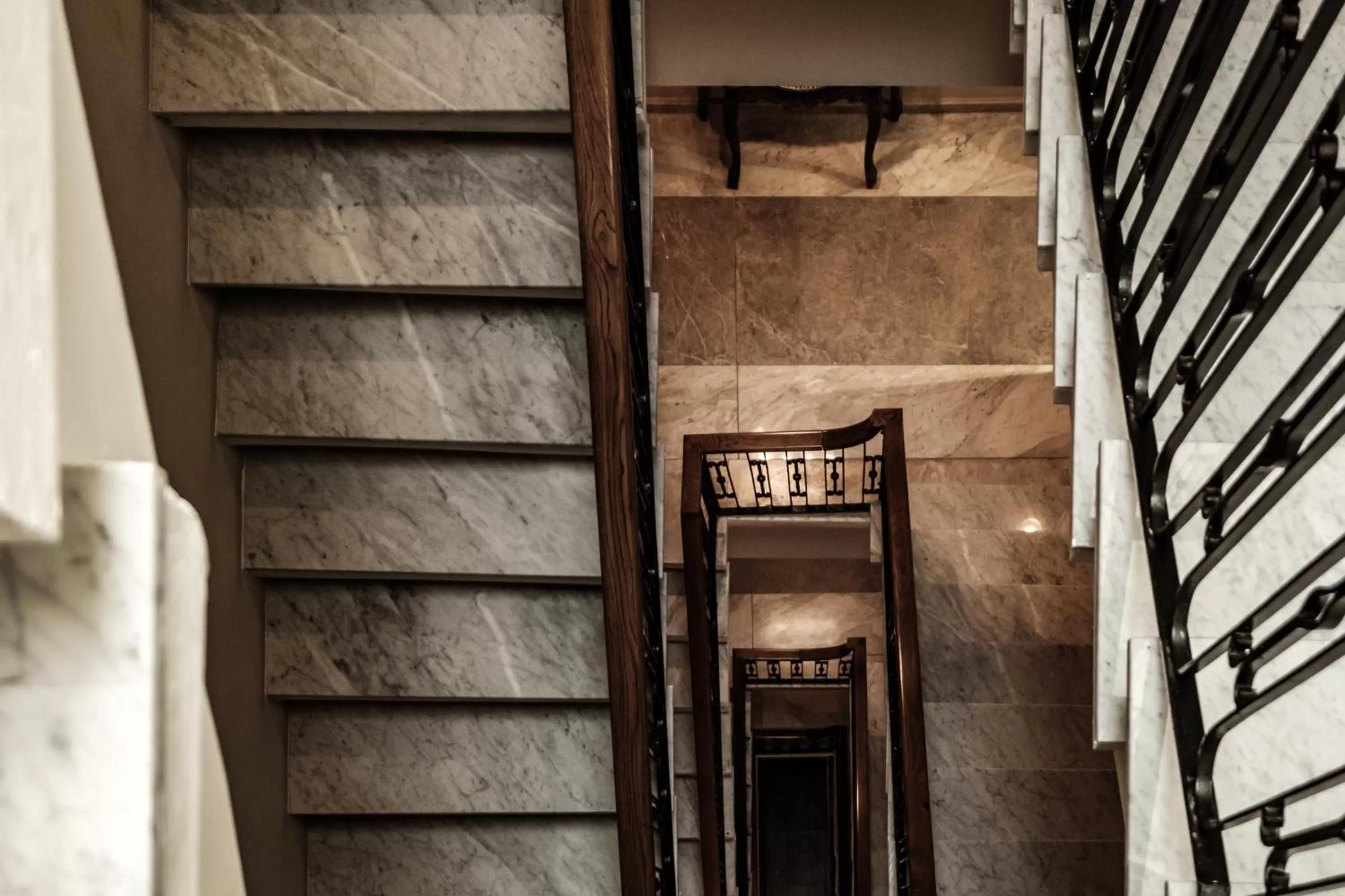 Decorative detail in 1926 Le Parisot Boutique Suites