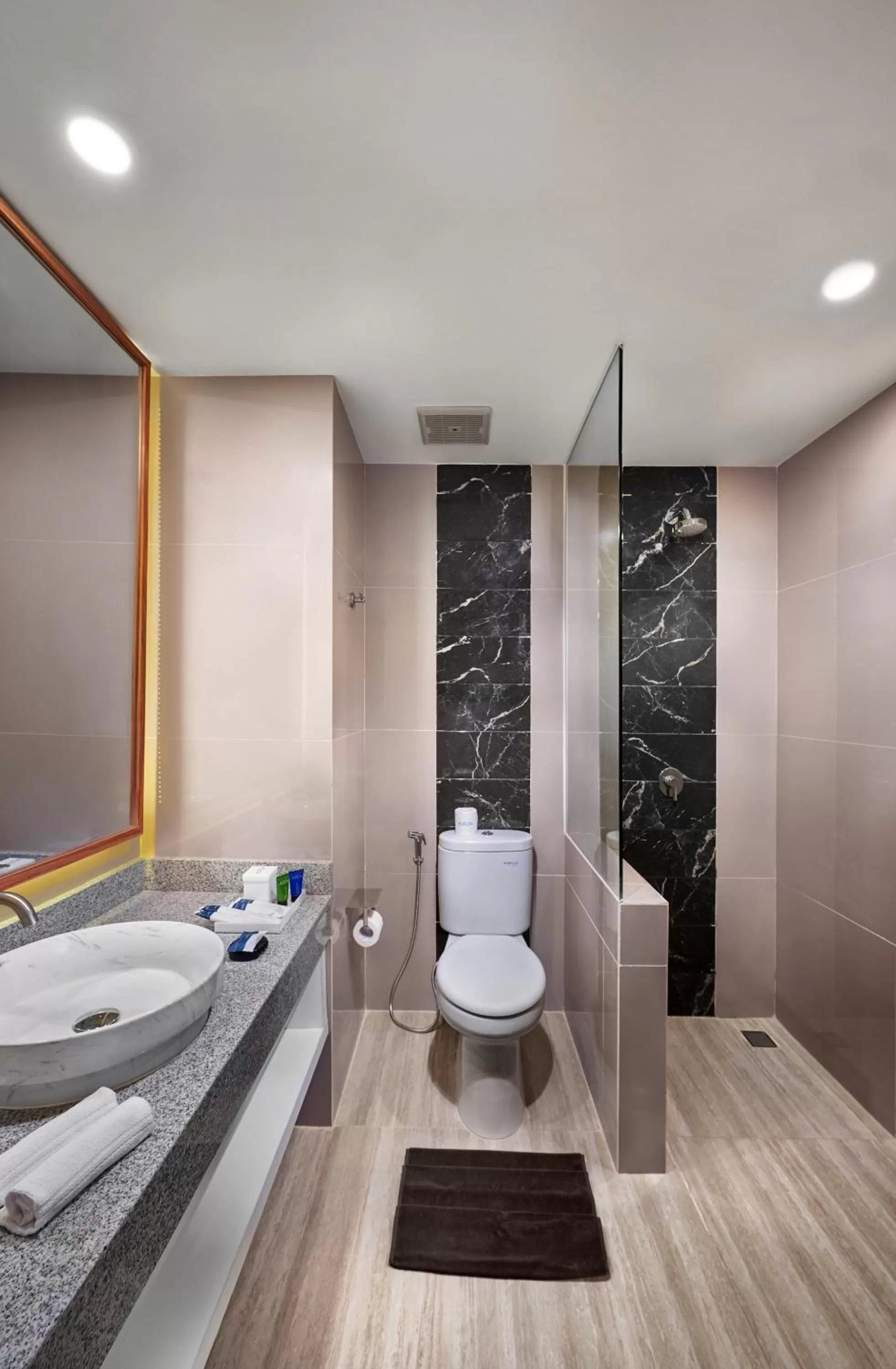 Bathroom in Aston Inn Jemursari