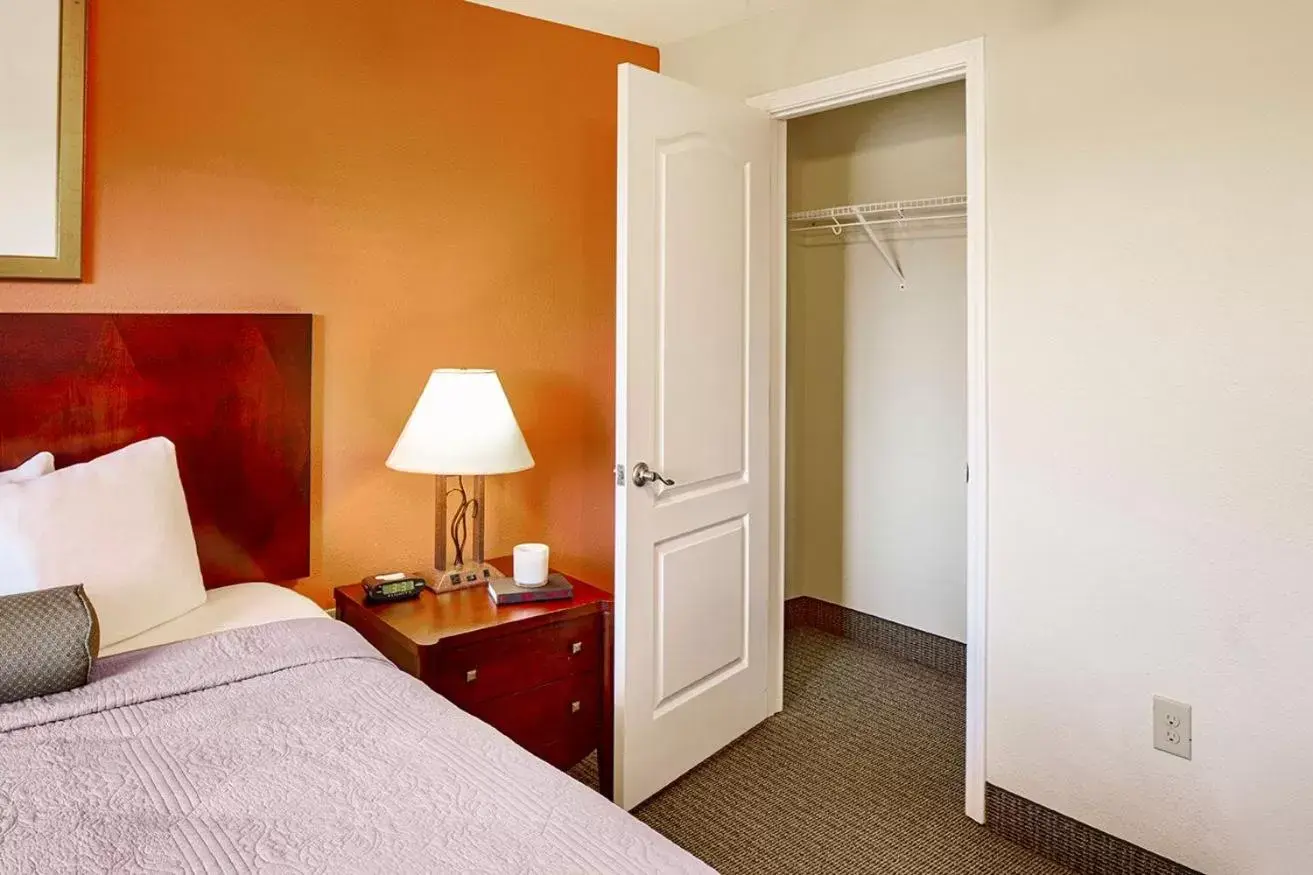 Bed in Affordable Suites Mooresville