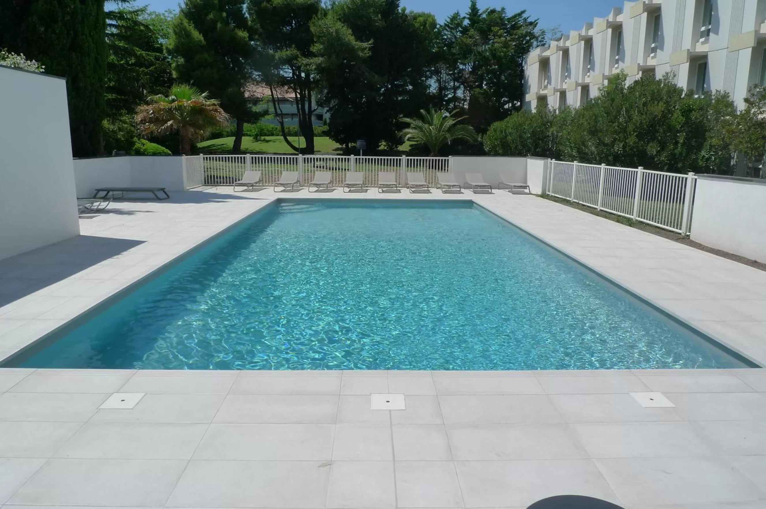 Swimming pool in Novotel Narbonne Sud A9/A61
