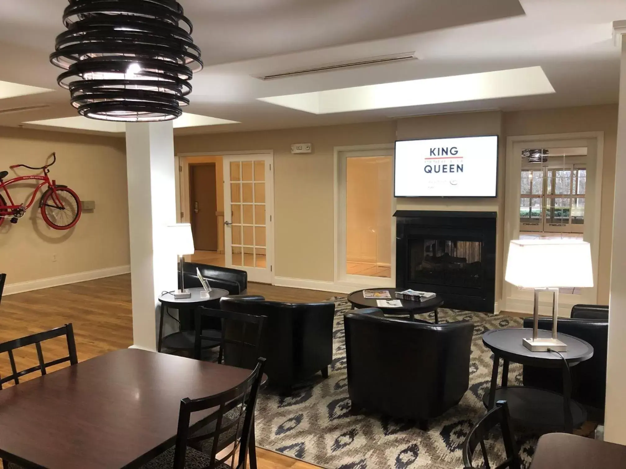 Living room, Restaurant/Places to Eat in Country Inn & Suites by Radisson, Elizabethtown, KY