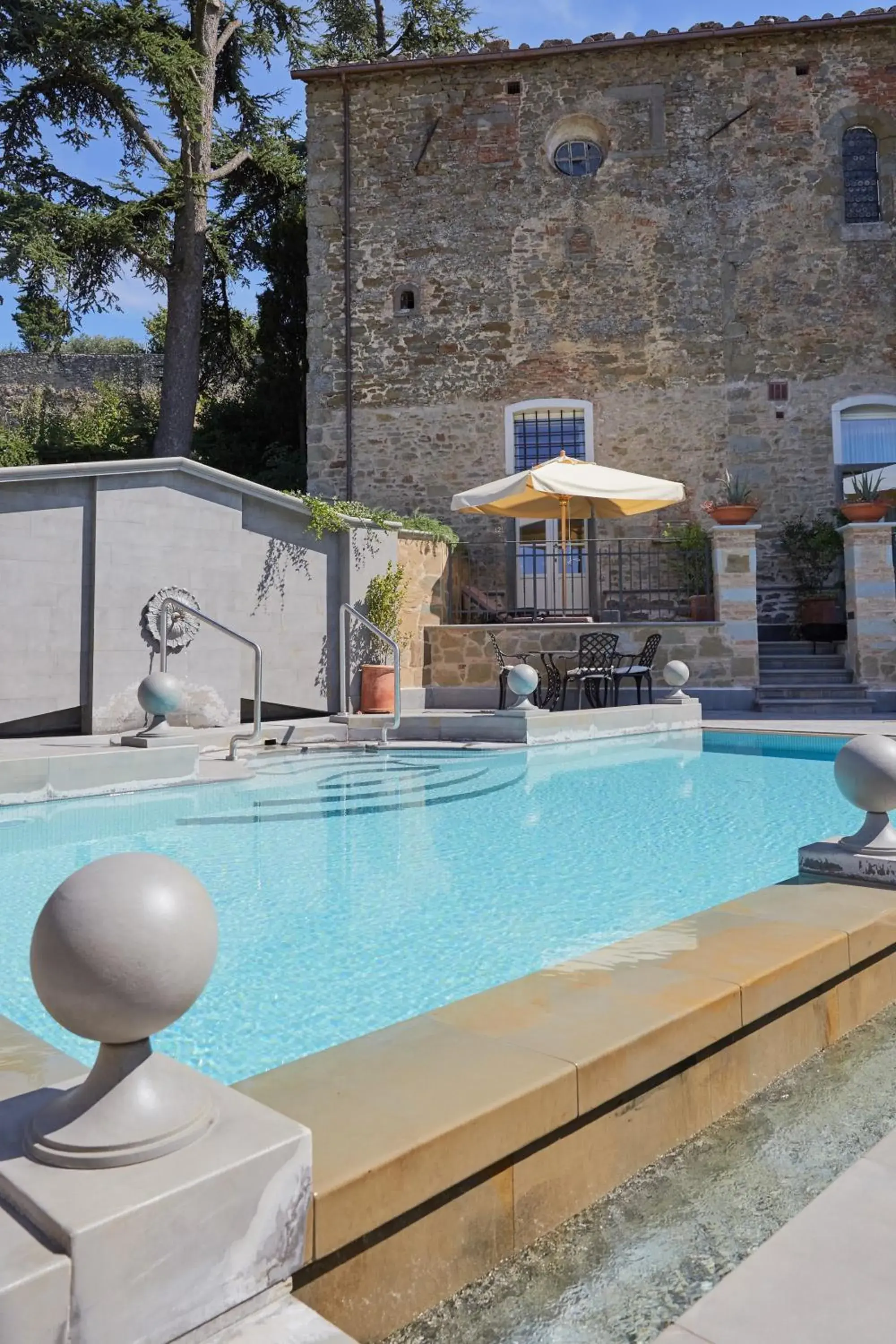 Property building, Swimming Pool in Monastero Di Cortona Hotel & Spa