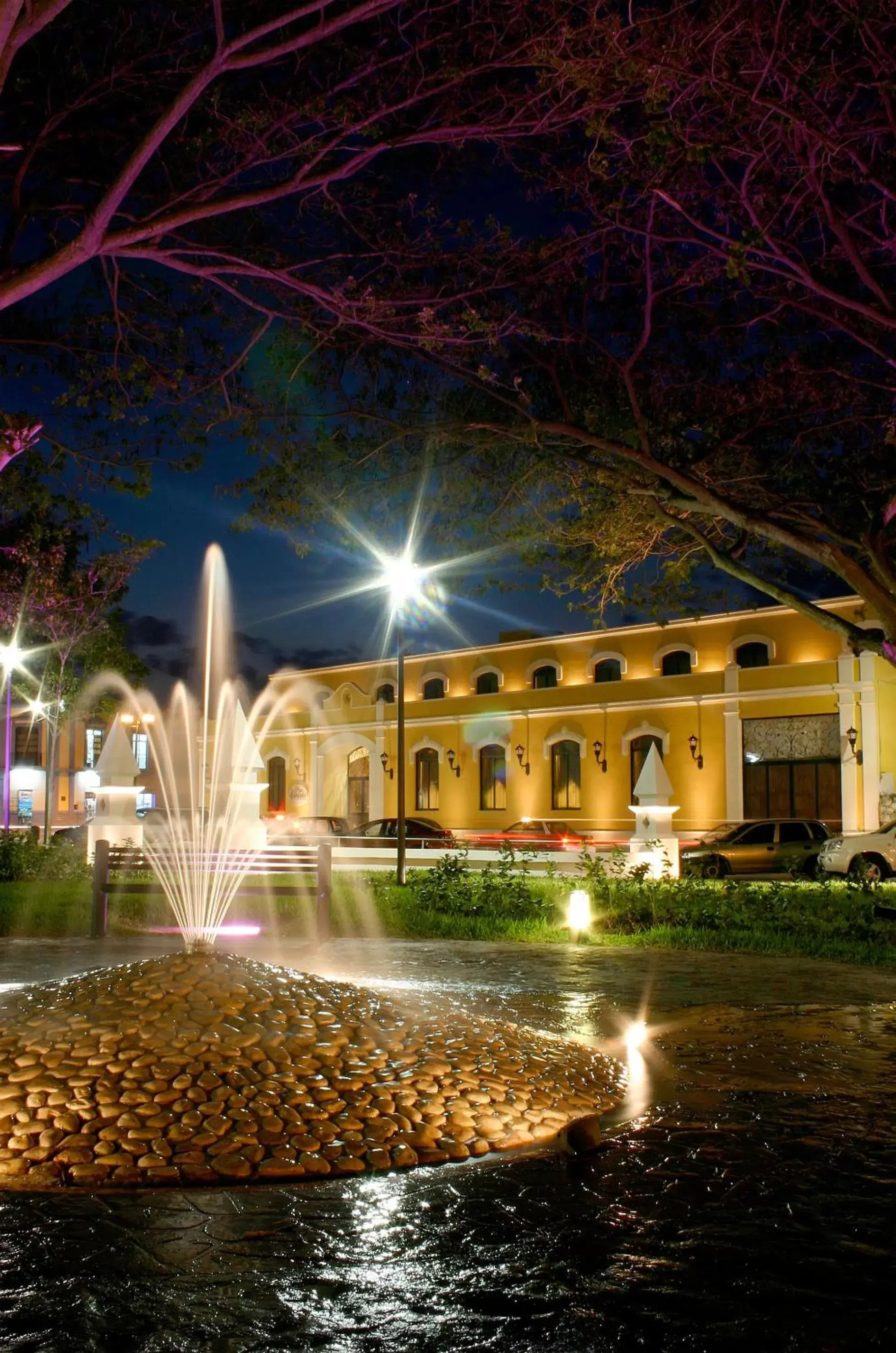 Facade/entrance, Property Building in Hotel Plaza Campeche