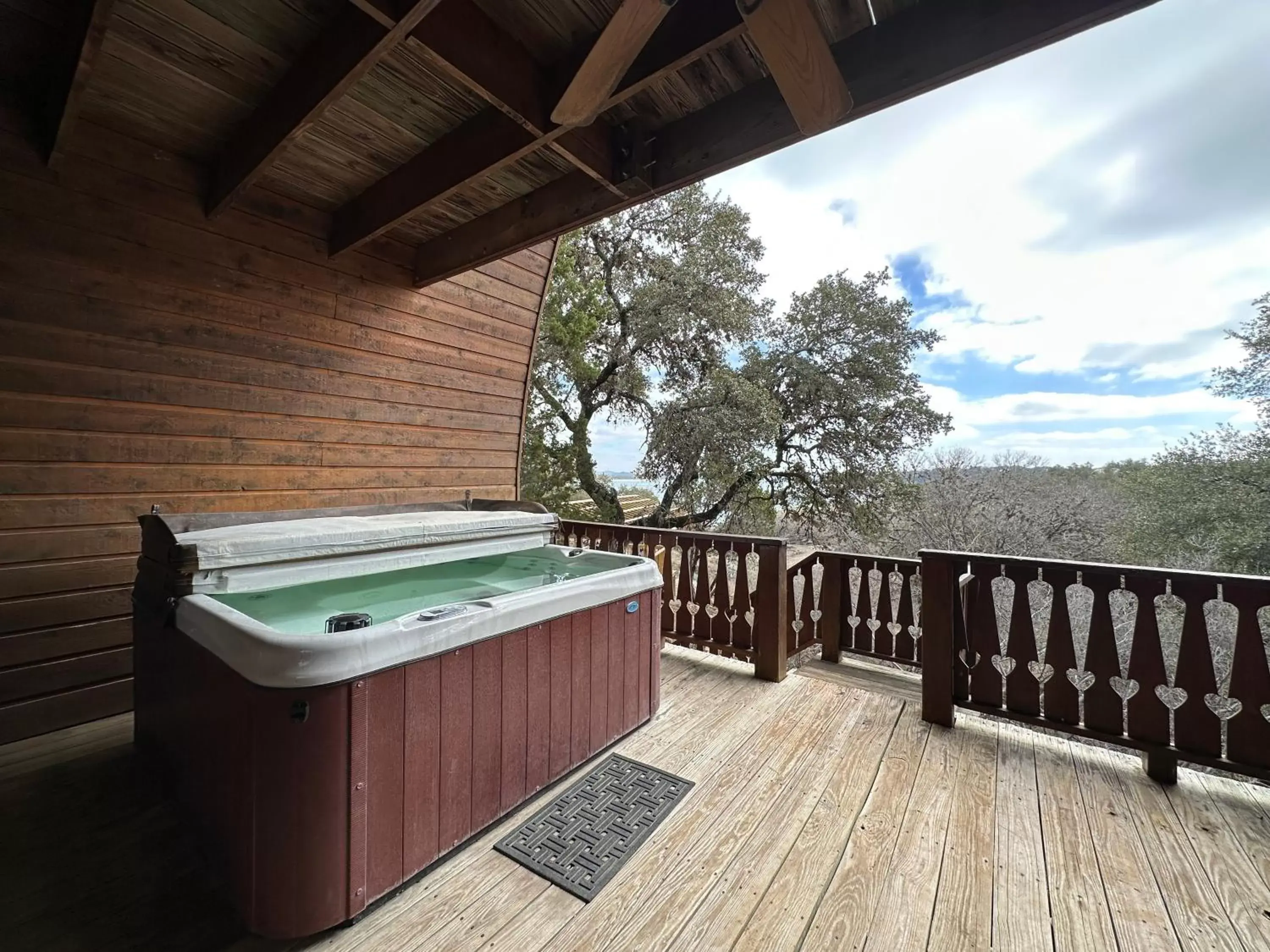 Hot Tub in Canyon Lakeview Resort