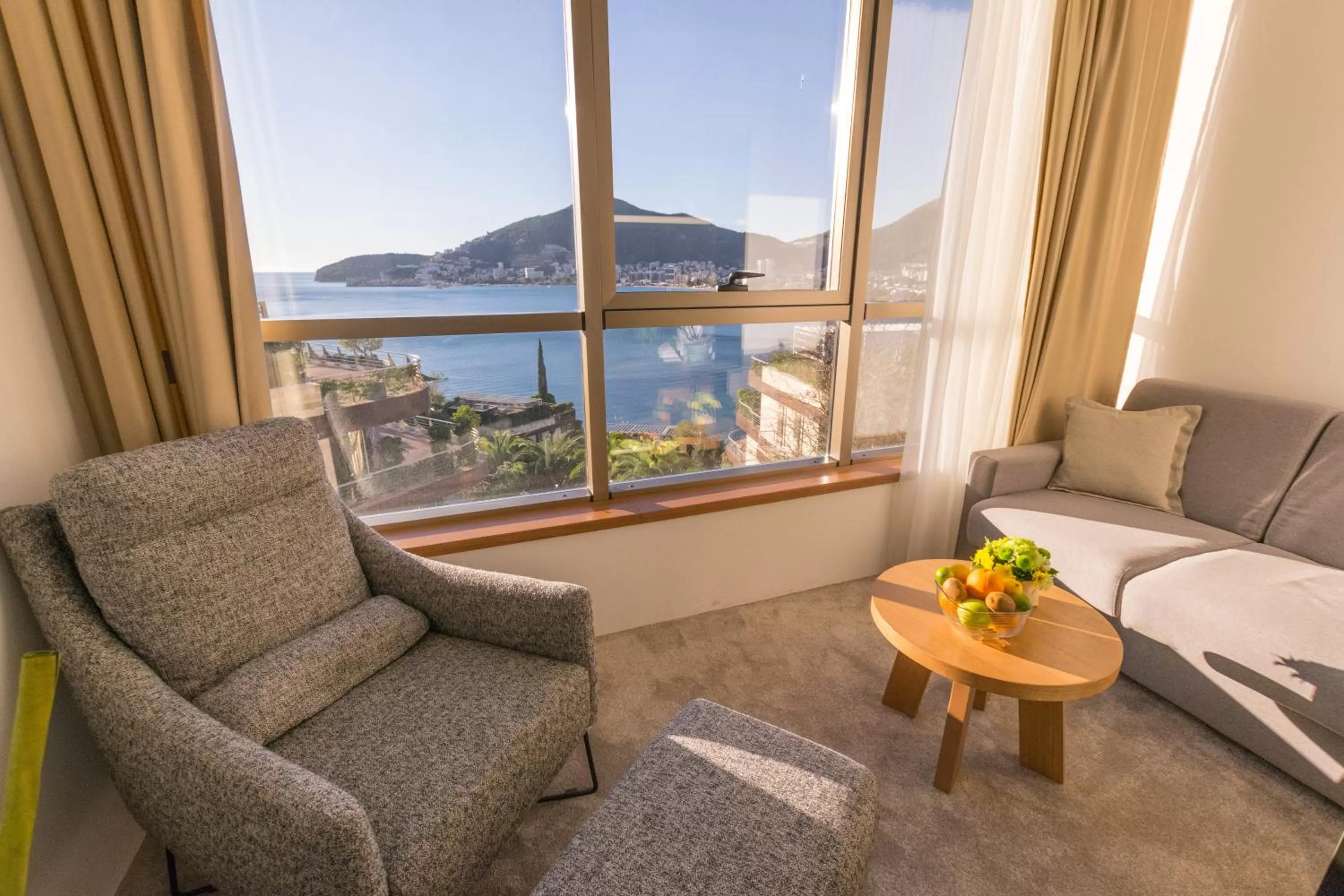 Seating area in Hotel Harmonia by Dukley