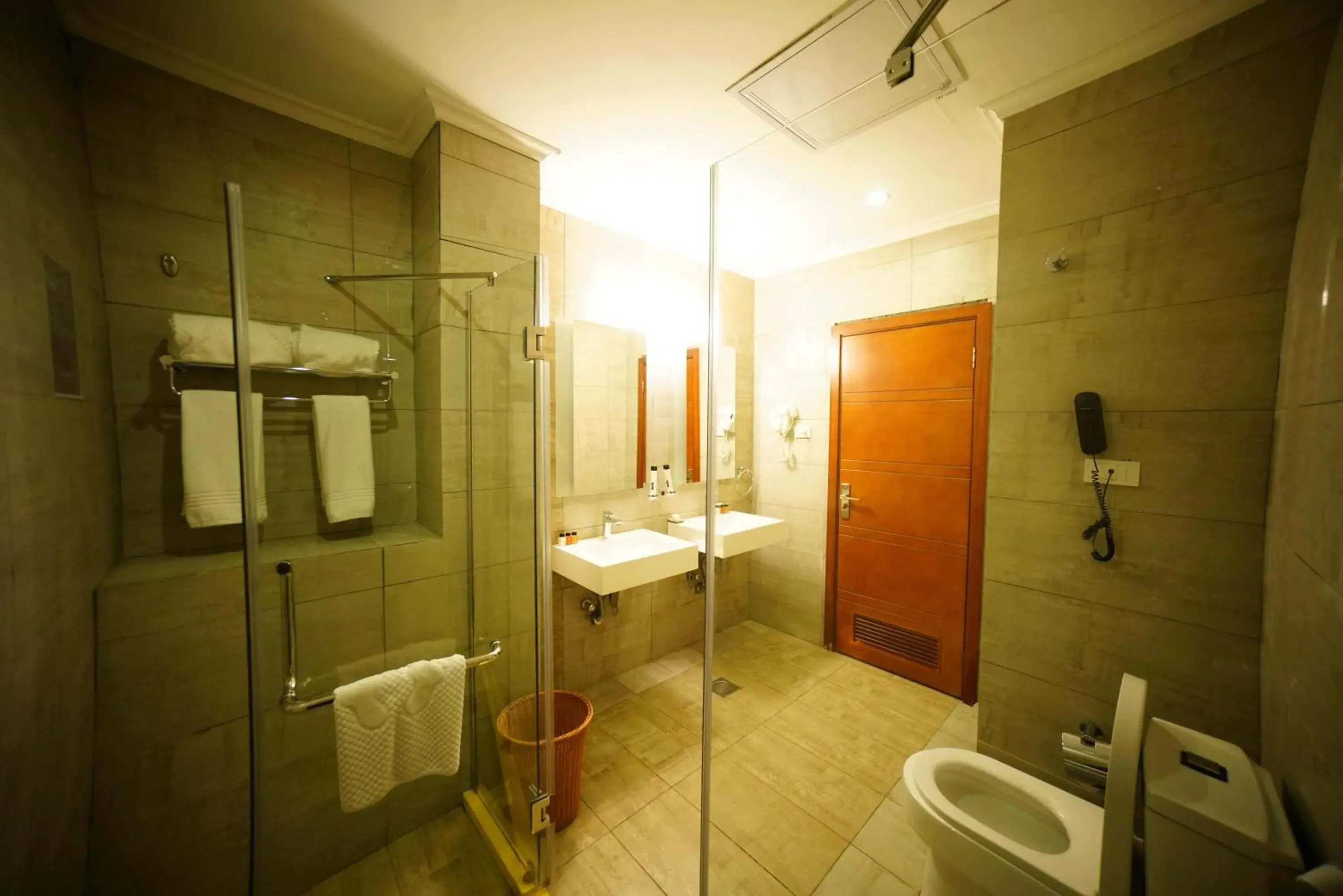 Toilet, Bathroom in Mado Hotel