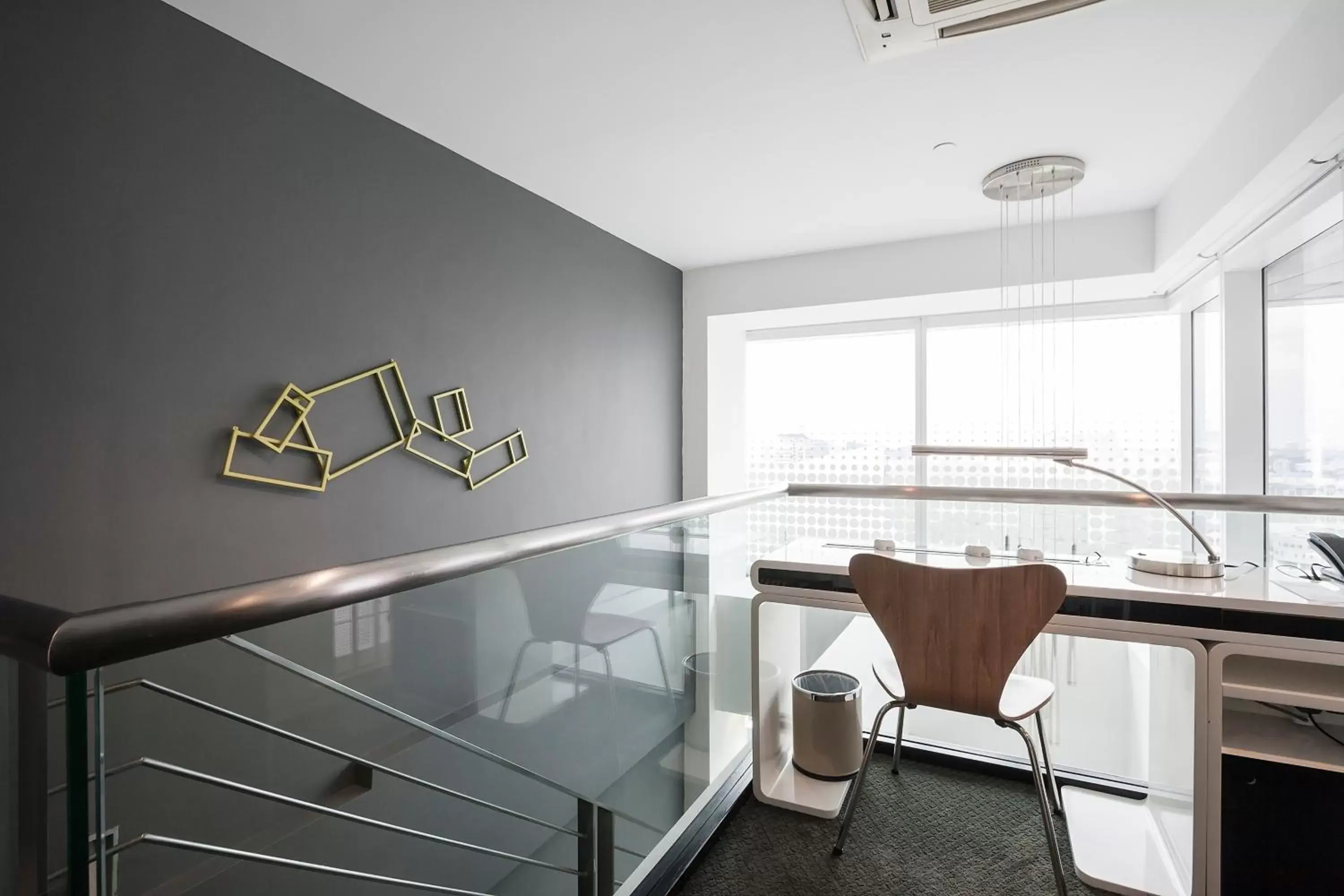 Seating area, Kitchen/Kitchenette in Citadines Fusionopolis Singapore