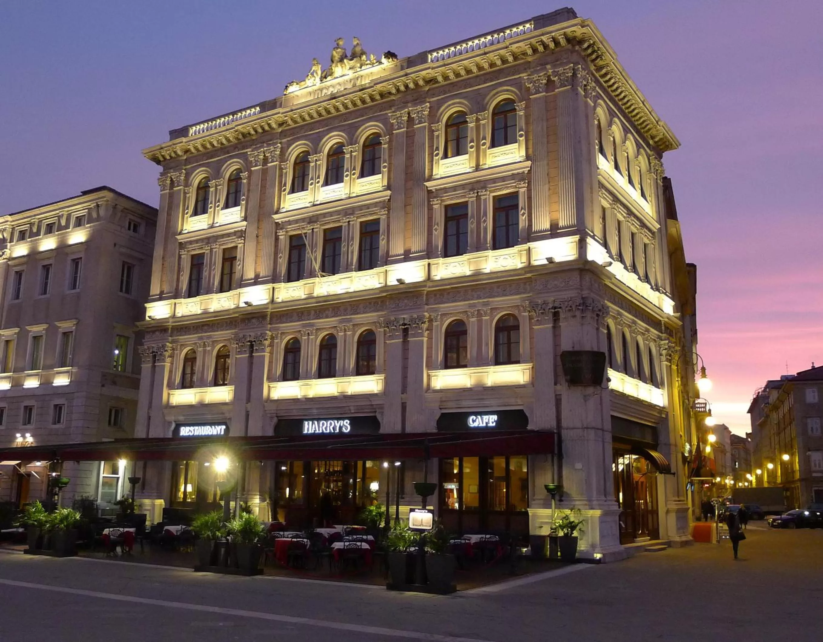 Facade/entrance in Grand Hotel Duchi d'Aosta