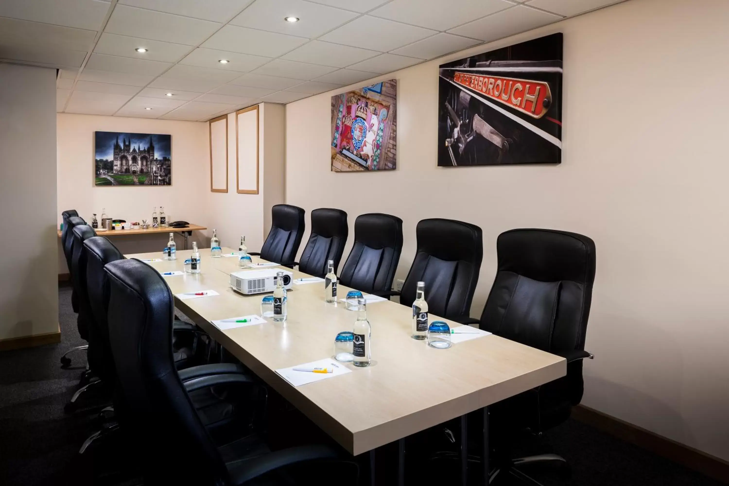 Meeting/conference room in Park Inn by Radisson Peterborough