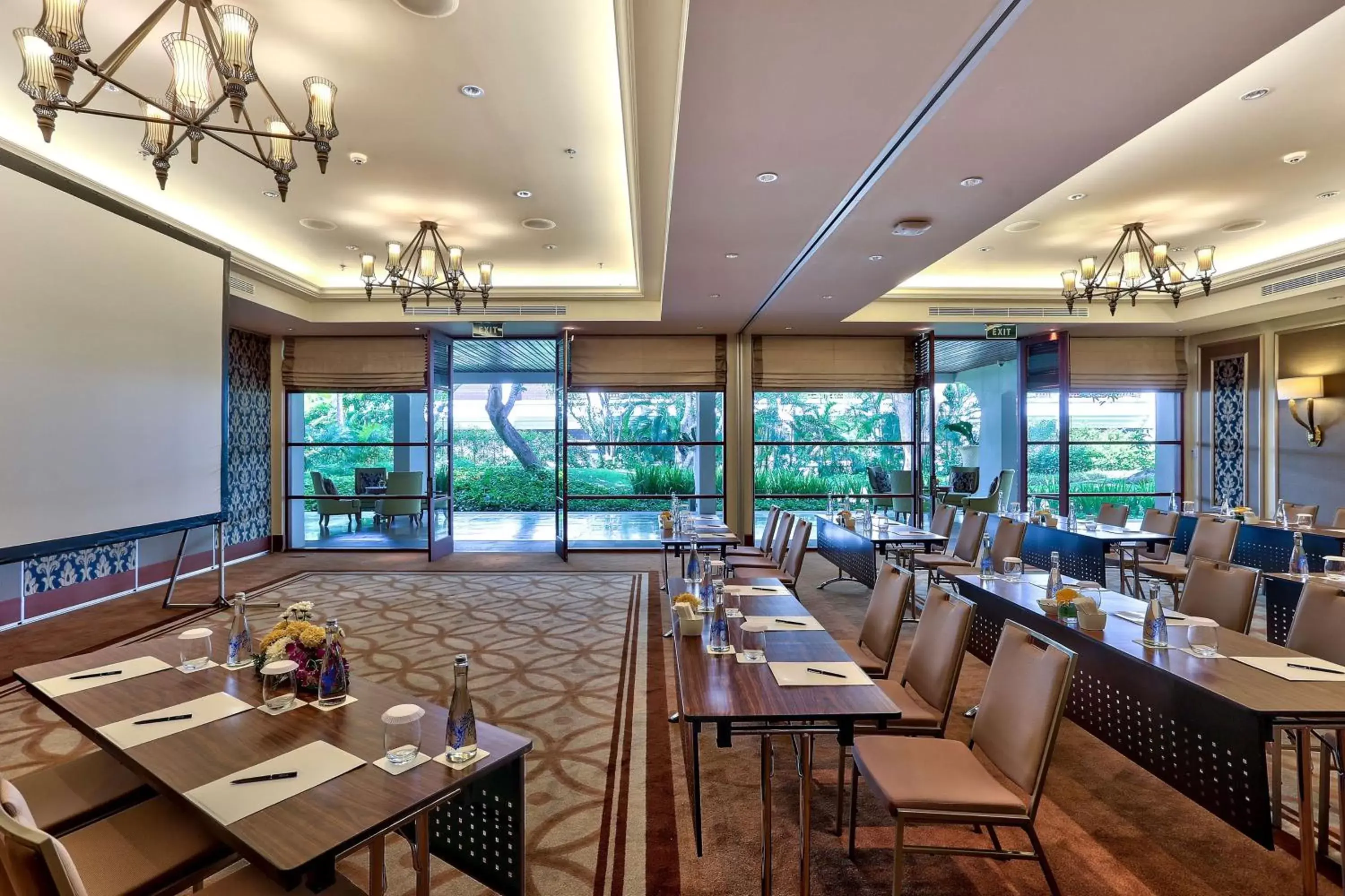 Meeting/conference room, Restaurant/Places to Eat in Hilton Bali Resort