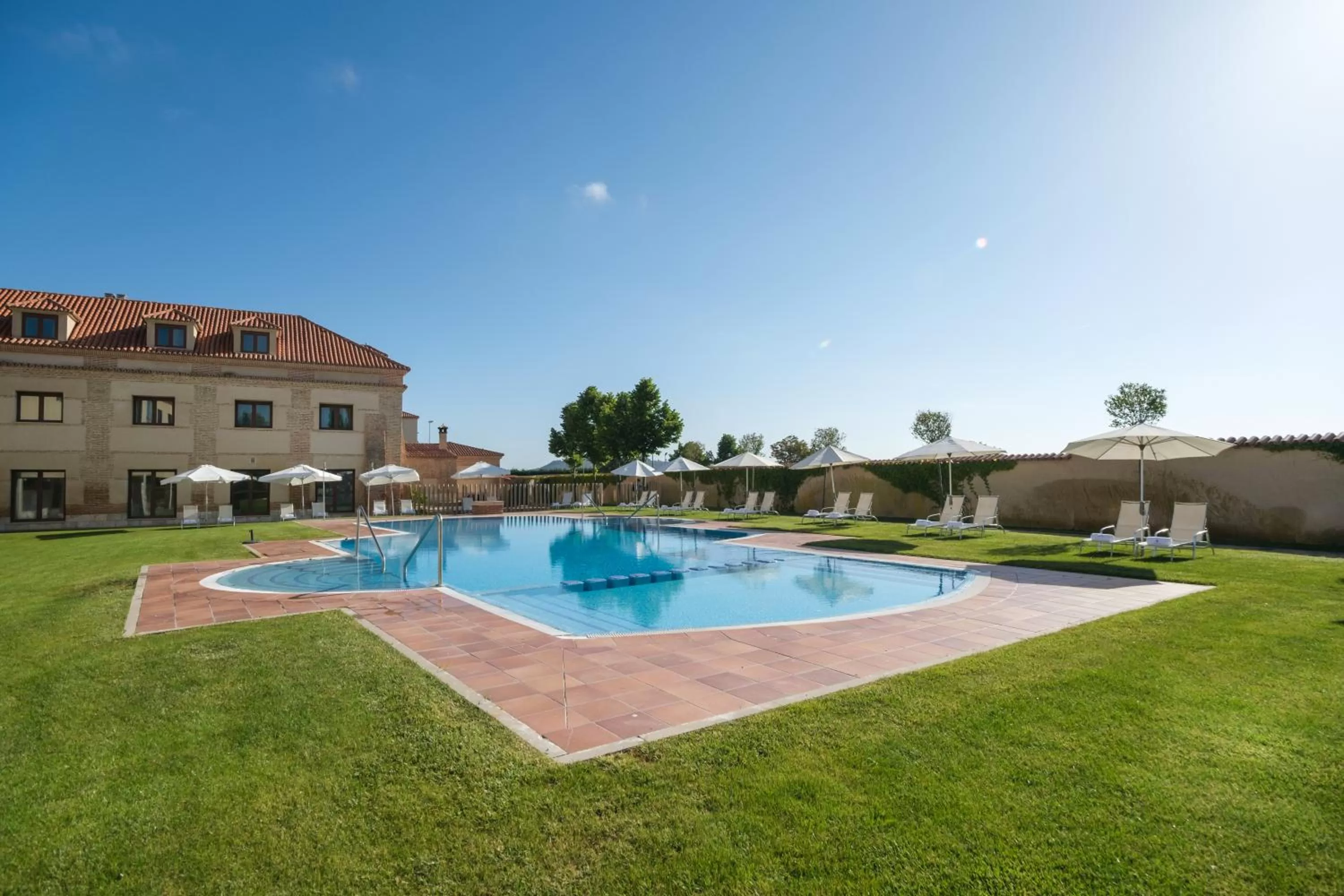 Swimming pool in Castilla Termal Olmedo