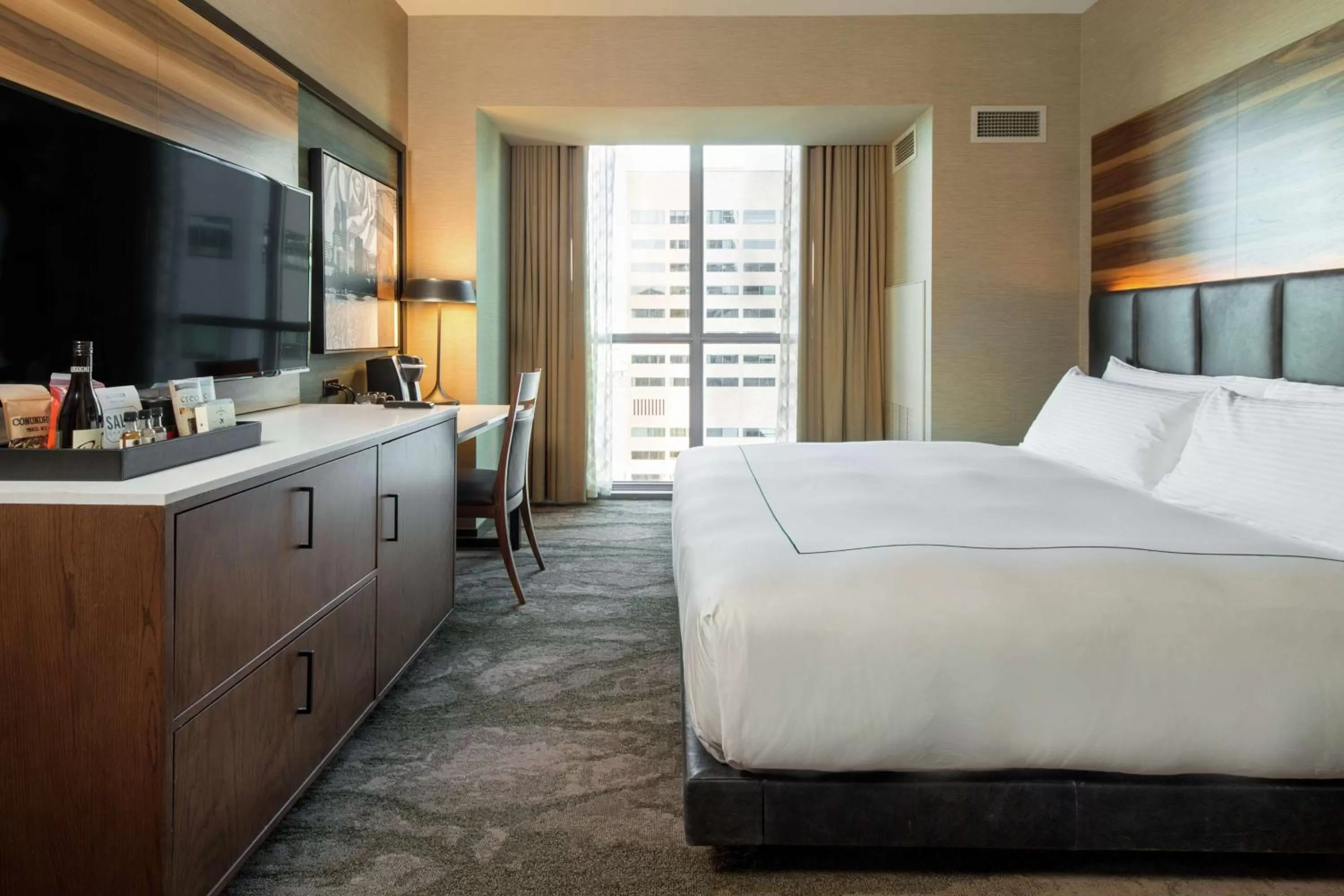 Bedroom, Bed in The Porter Portland, Curio Collection By Hilton