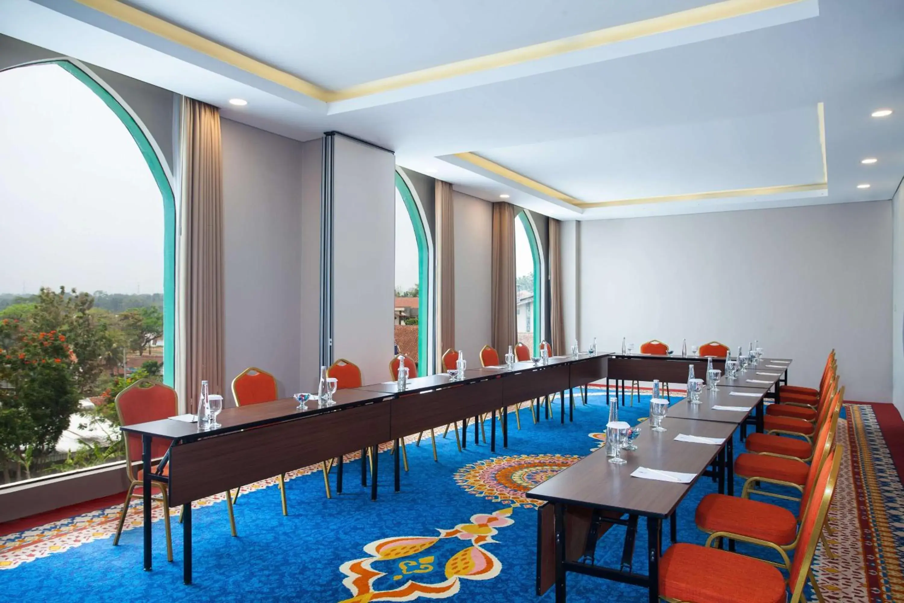 Meeting/conference room in Alhambra Hotel & Convention, BW Signature Collection