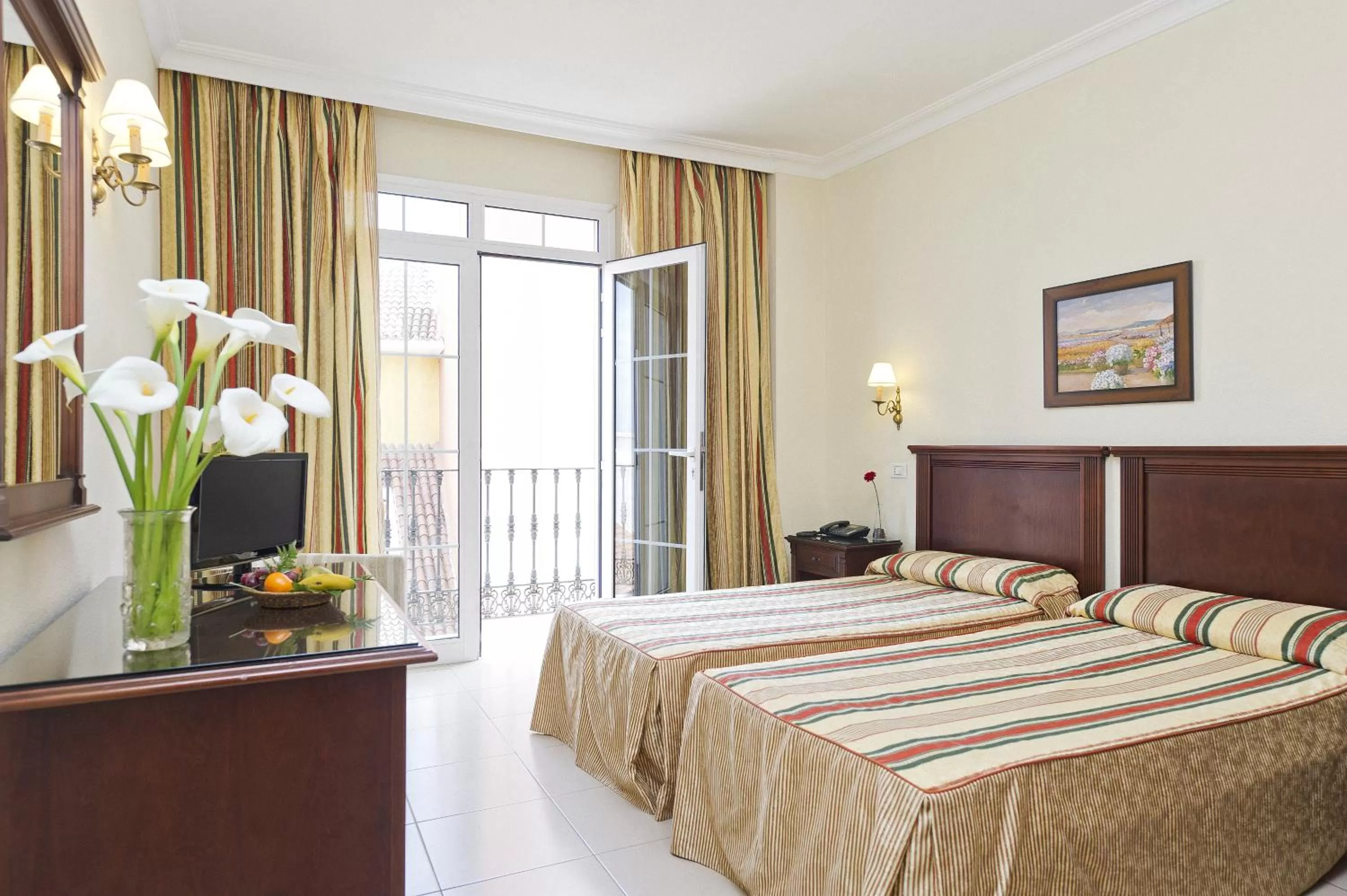Triple Room with Balcony (3 Adults) in Hotel Marte