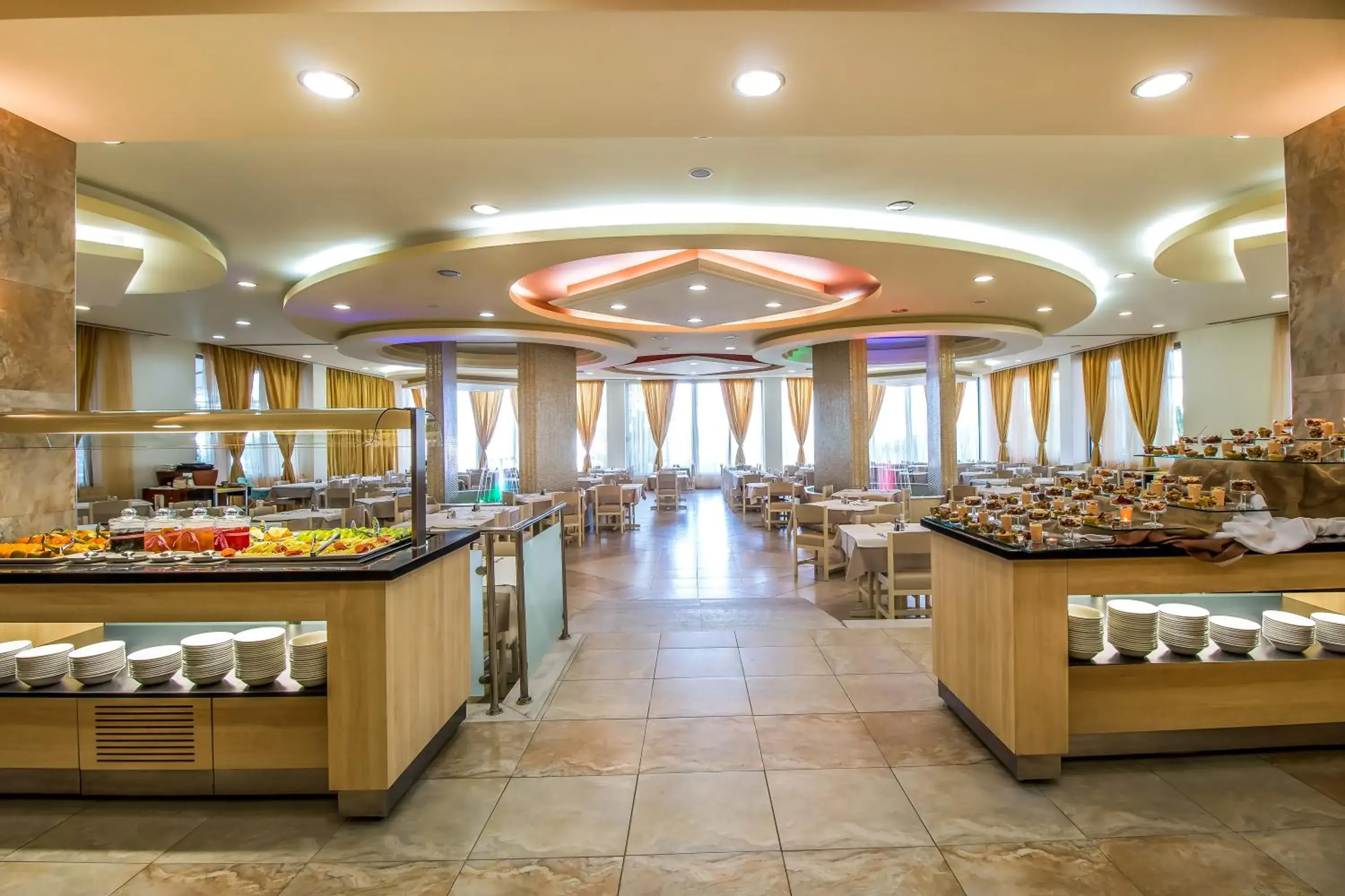 Restaurant/Places to Eat in Pegasos Deluxe Beach Hotel