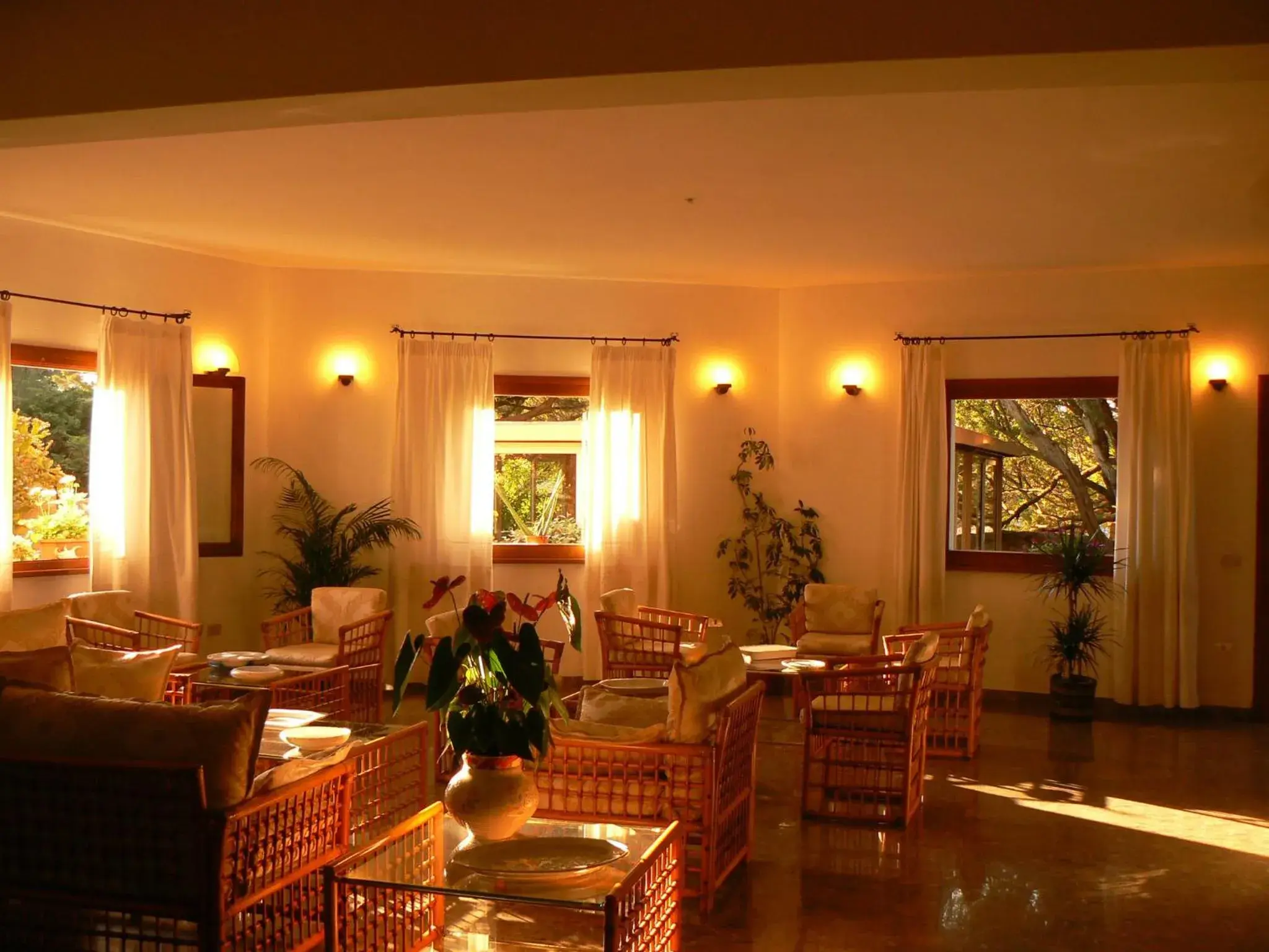 Communal lounge/ TV room, Restaurant/Places to Eat in Hotel Il Piccolo Golf