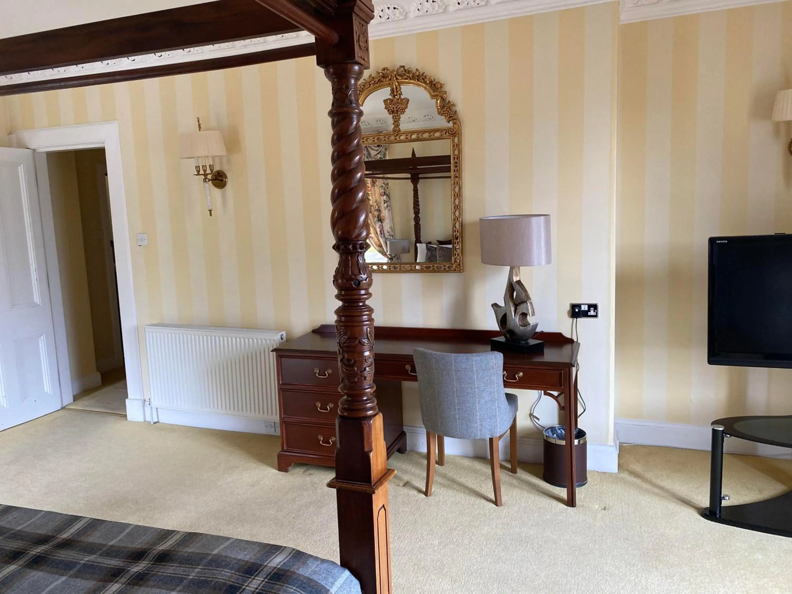 Bedroom in Boat Country Inn and Restaurant