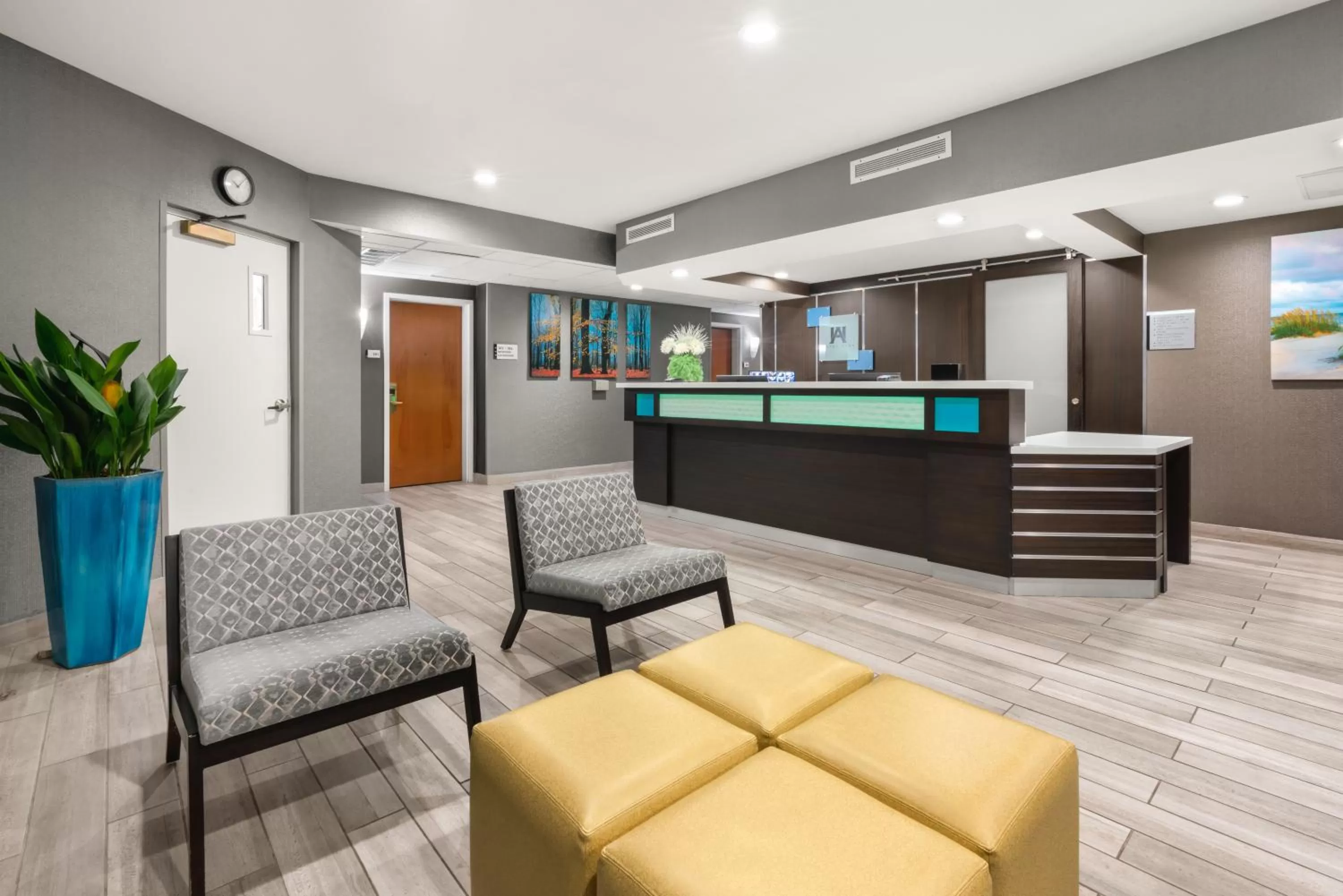 Lobby or reception in Hotel Aura SFO Airport FREE SHUTTLE