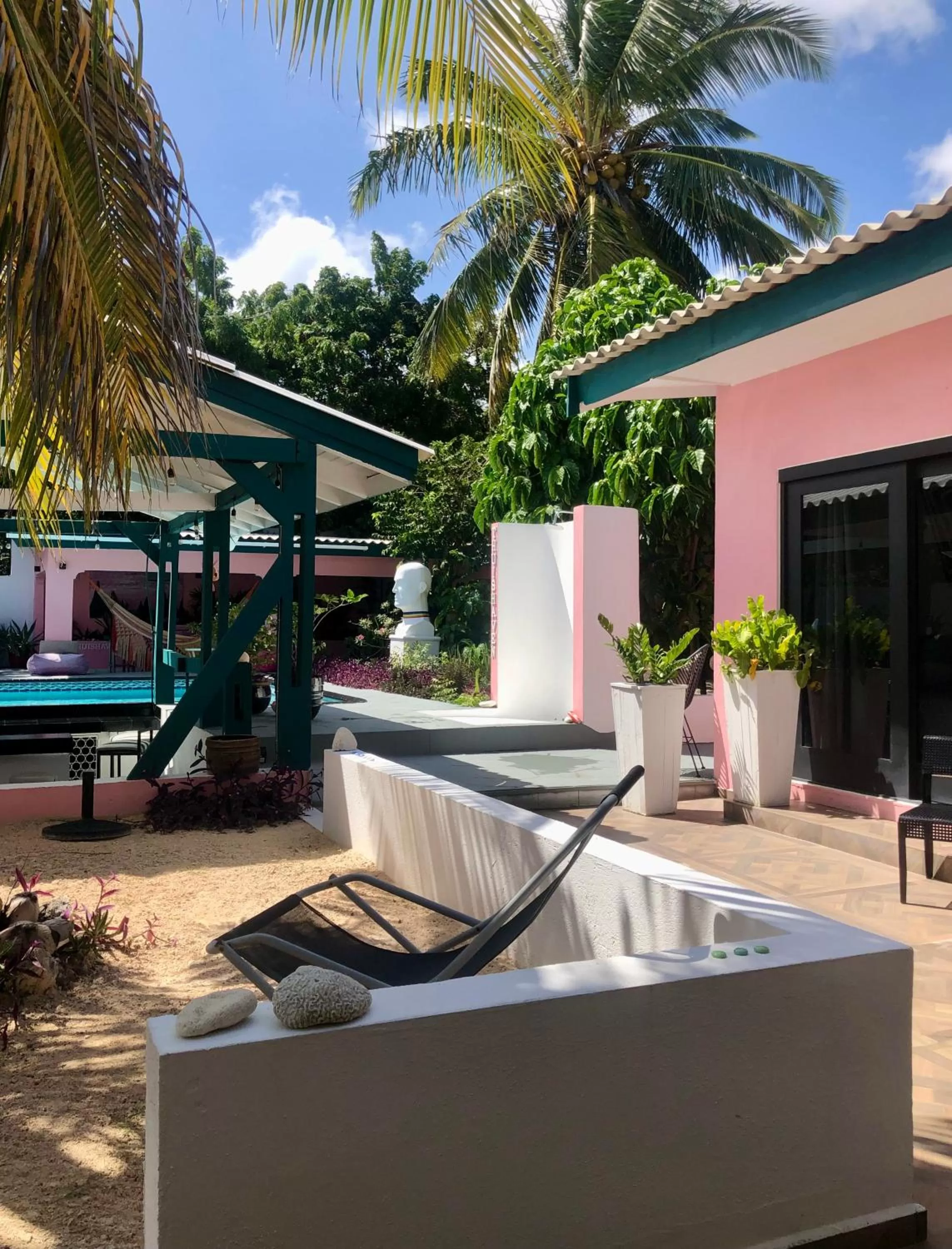 Garden, Property Building in THUISHAVEN boutique mini-resort - fantastic garden and large pool - adults only