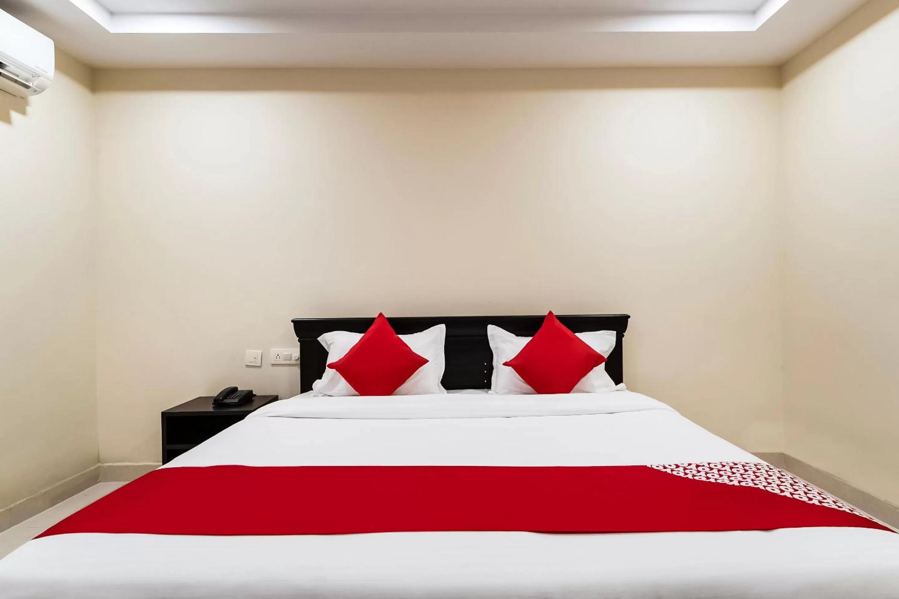 Bedroom, Bed in Capital O Hotel Green Tree