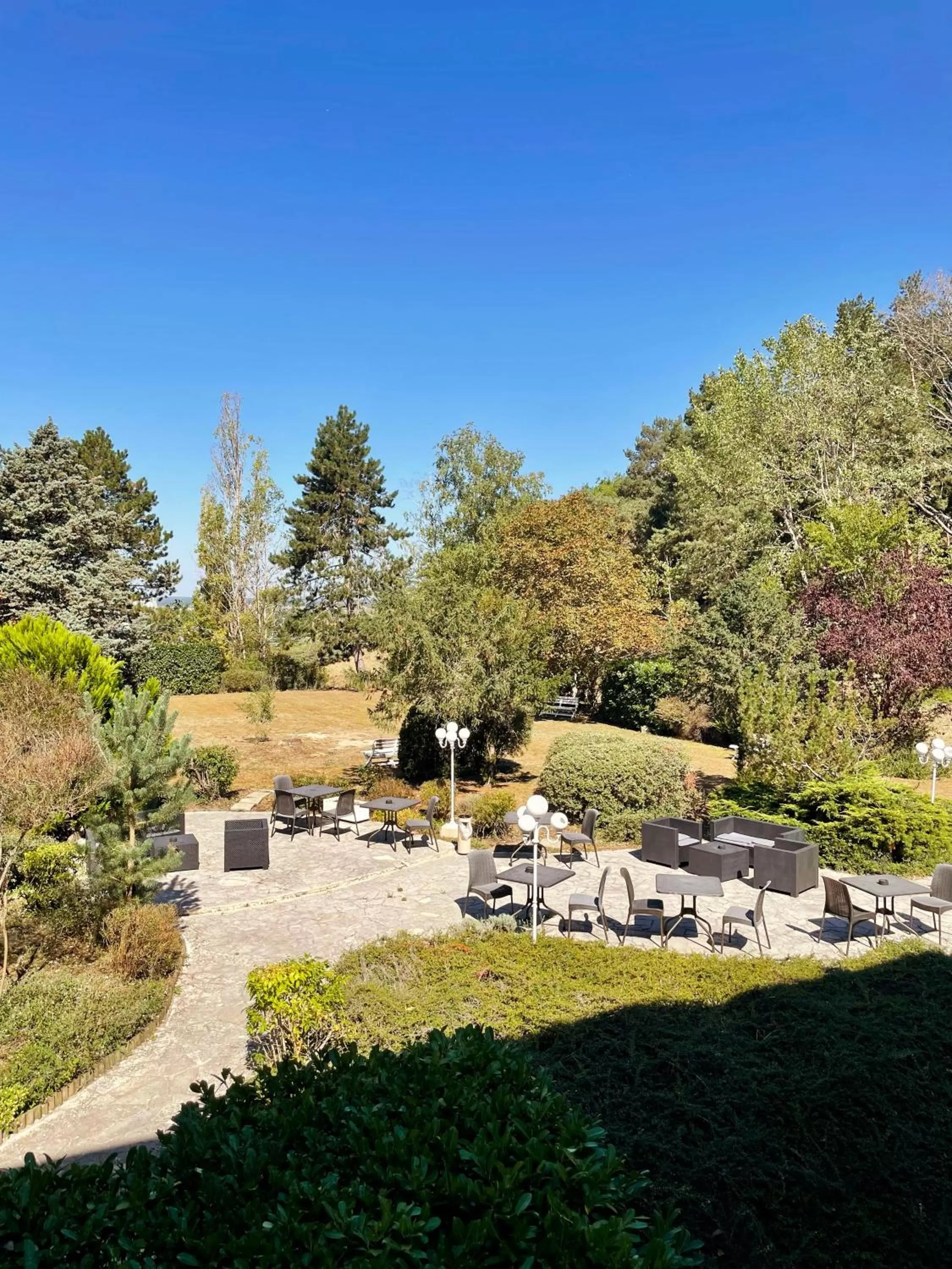 Patio in Kyriad Nemours