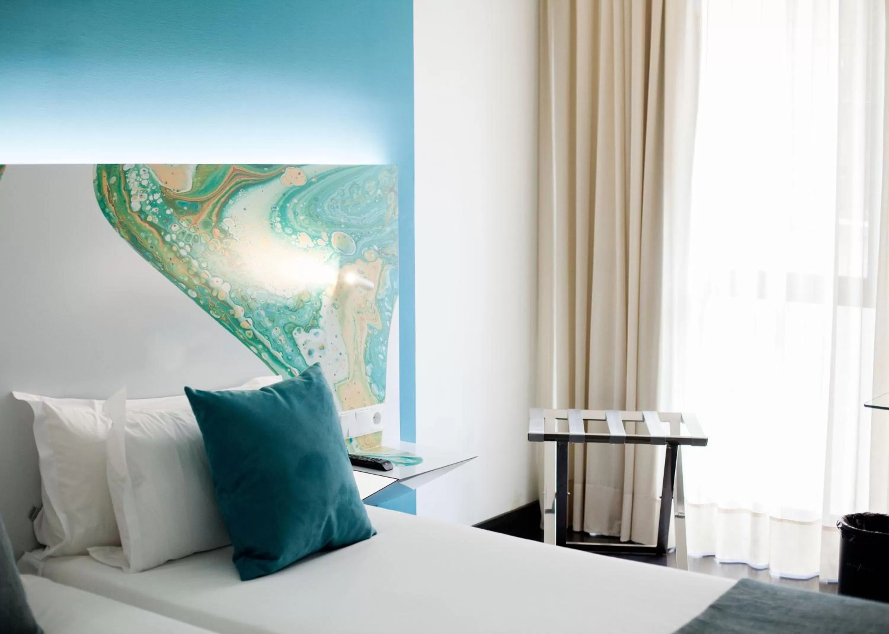 Photo of the whole room, Bed in Hotel Concordia Barcelona