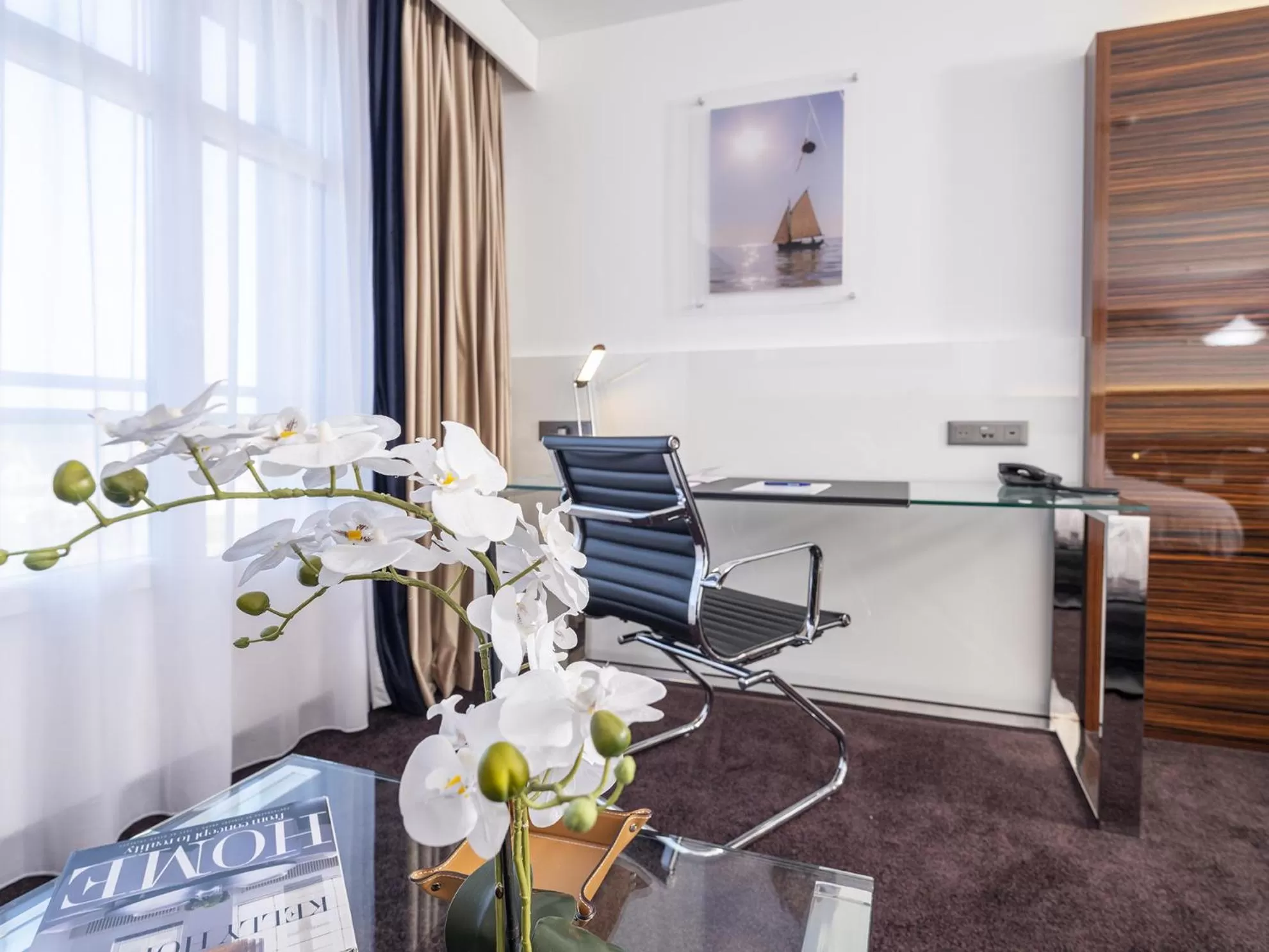 Bedroom in Westotel Tours Val de Loire